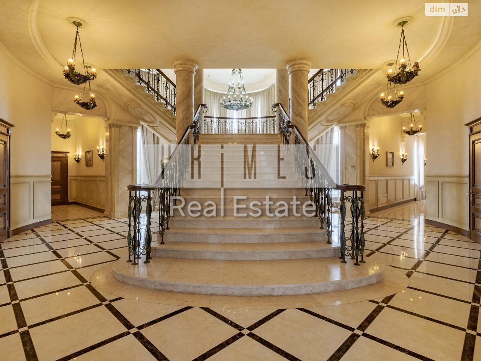 триповерховий будинок з верандою, 1406.9 кв. м, цегла. Продаж у Лісниках фото 1 триповерховий будинок з верандою, 1406.9 кв. м, цегла. Продаж у Лісниках фото 1