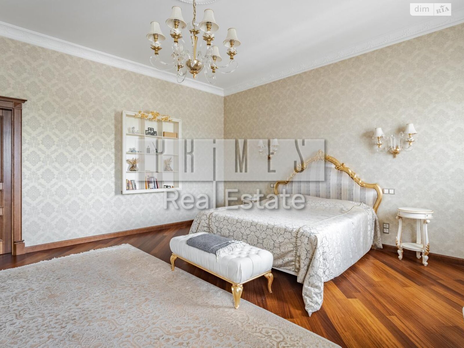 триповерховий будинок з верандою, 1406.9 кв. м, цегла. Продаж у Лісниках фото 1 триповерховий будинок з верандою, 1406.9 кв. м, цегла. Продаж у Лісниках фото 1