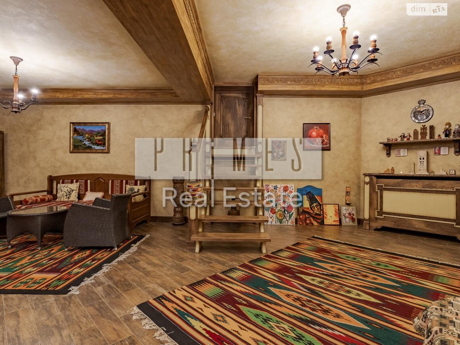 триповерховий будинок з верандою, 1406.9 кв. м, цегла. Продаж у Лісниках фото 1 триповерховий будинок з верандою, 1406.9 кв. м, цегла. Продаж у Лісниках фото 1