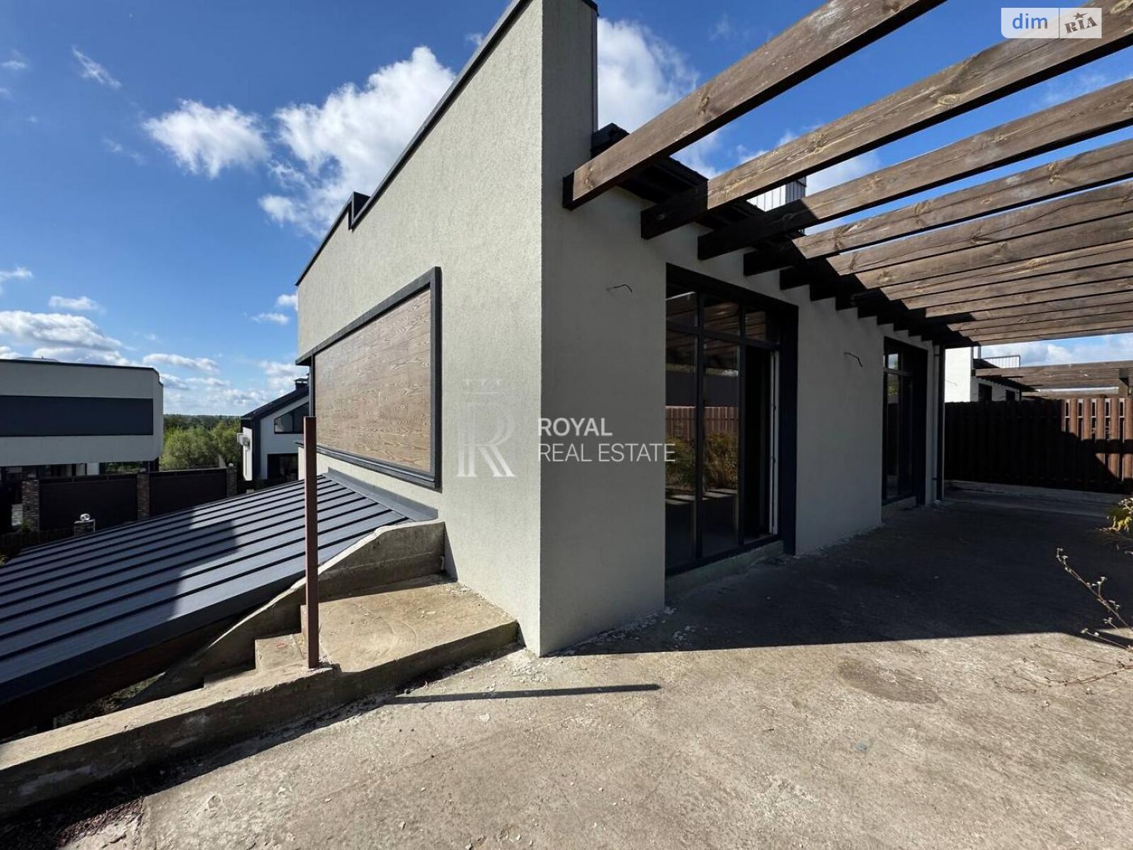 двухэтажный дом с гаражом, 145 кв. м, кирпич. Продажа в Лесниках фото 1