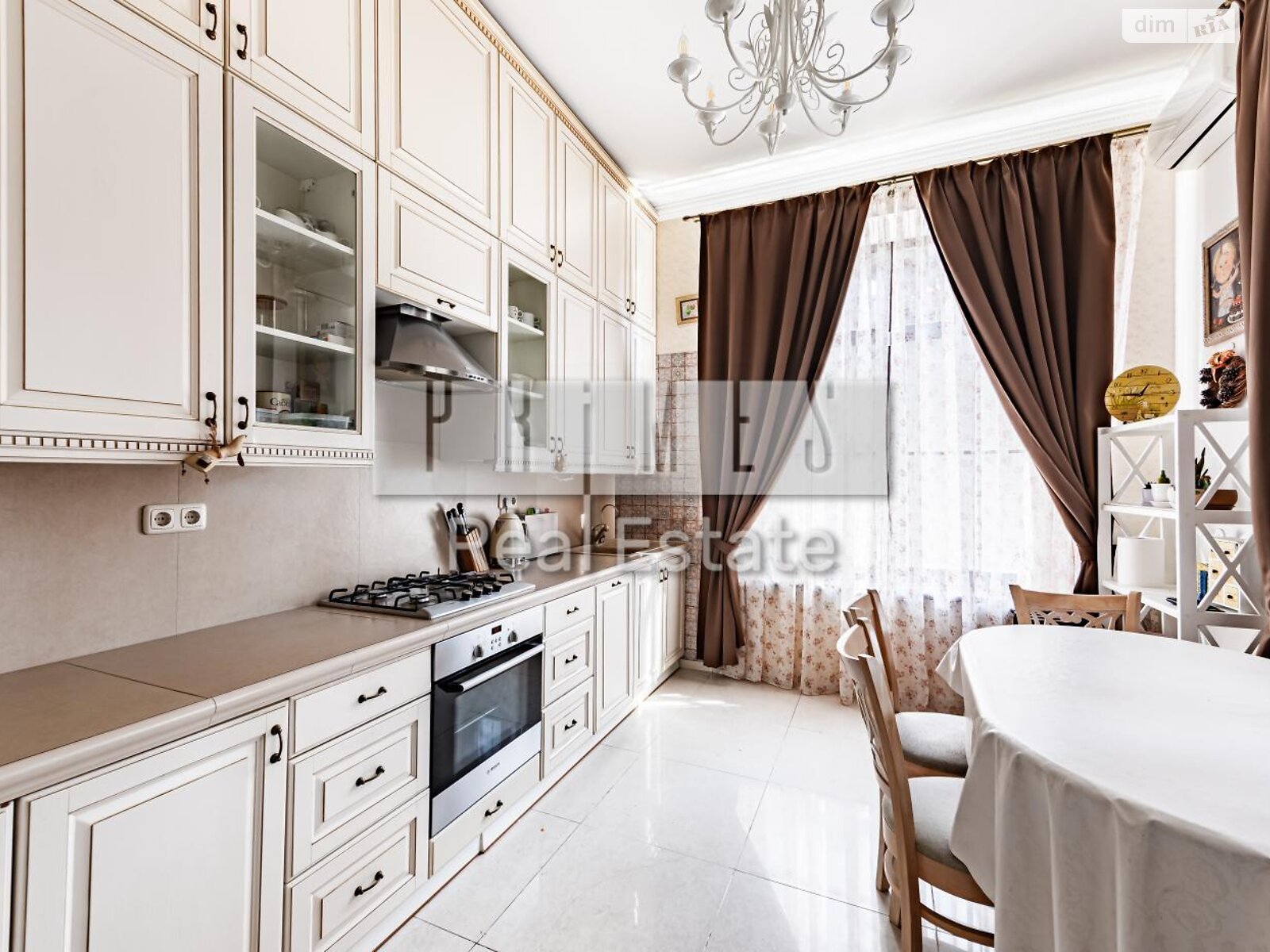 трехэтажный дом с верандой, 493.8 кв. м, кирпич. Продажа в Лесниках фото 1 трехэтажный дом с верандой, 493.8 кв. м, кирпич. Продажа в Лесниках фото 1