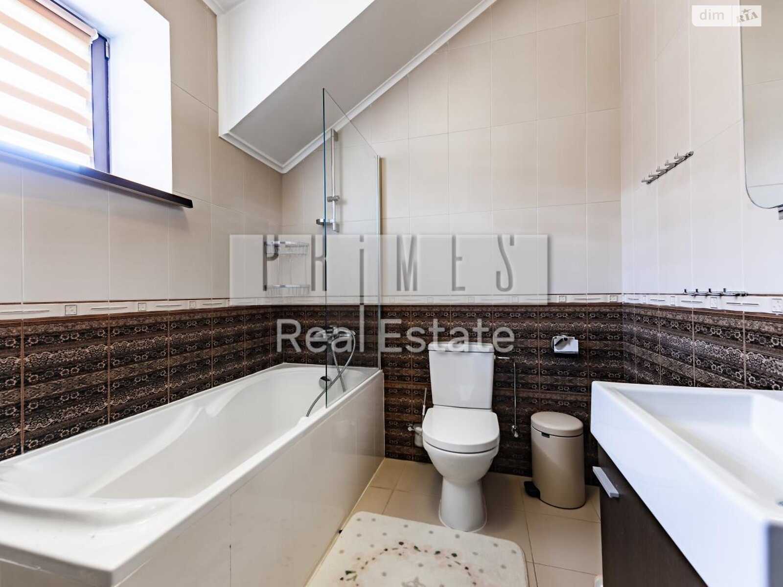 трехэтажный дом с верандой, 493.8 кв. м, кирпич. Продажа в Лесниках фото 1 трехэтажный дом с верандой, 493.8 кв. м, кирпич. Продажа в Лесниках фото 1