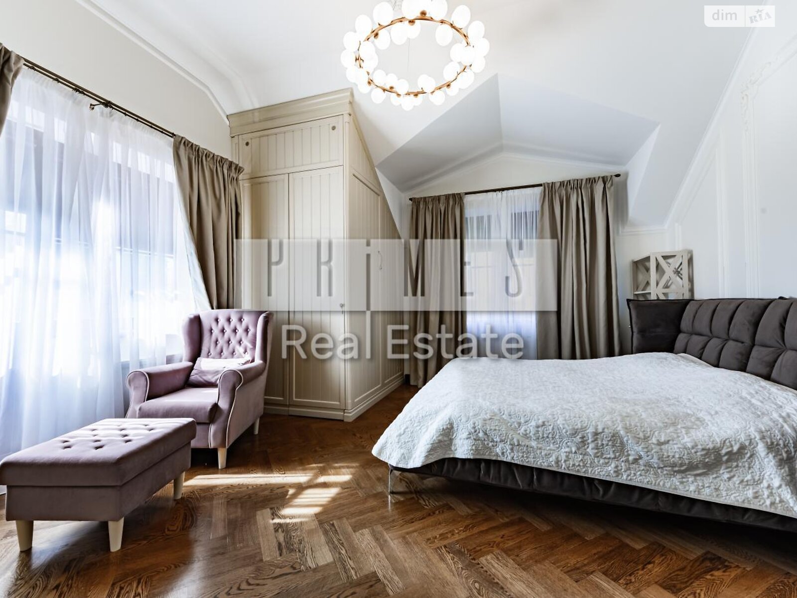 трехэтажный дом веранда, 493.8 кв. м, кирпич. Продажа в Лесниках фото 1