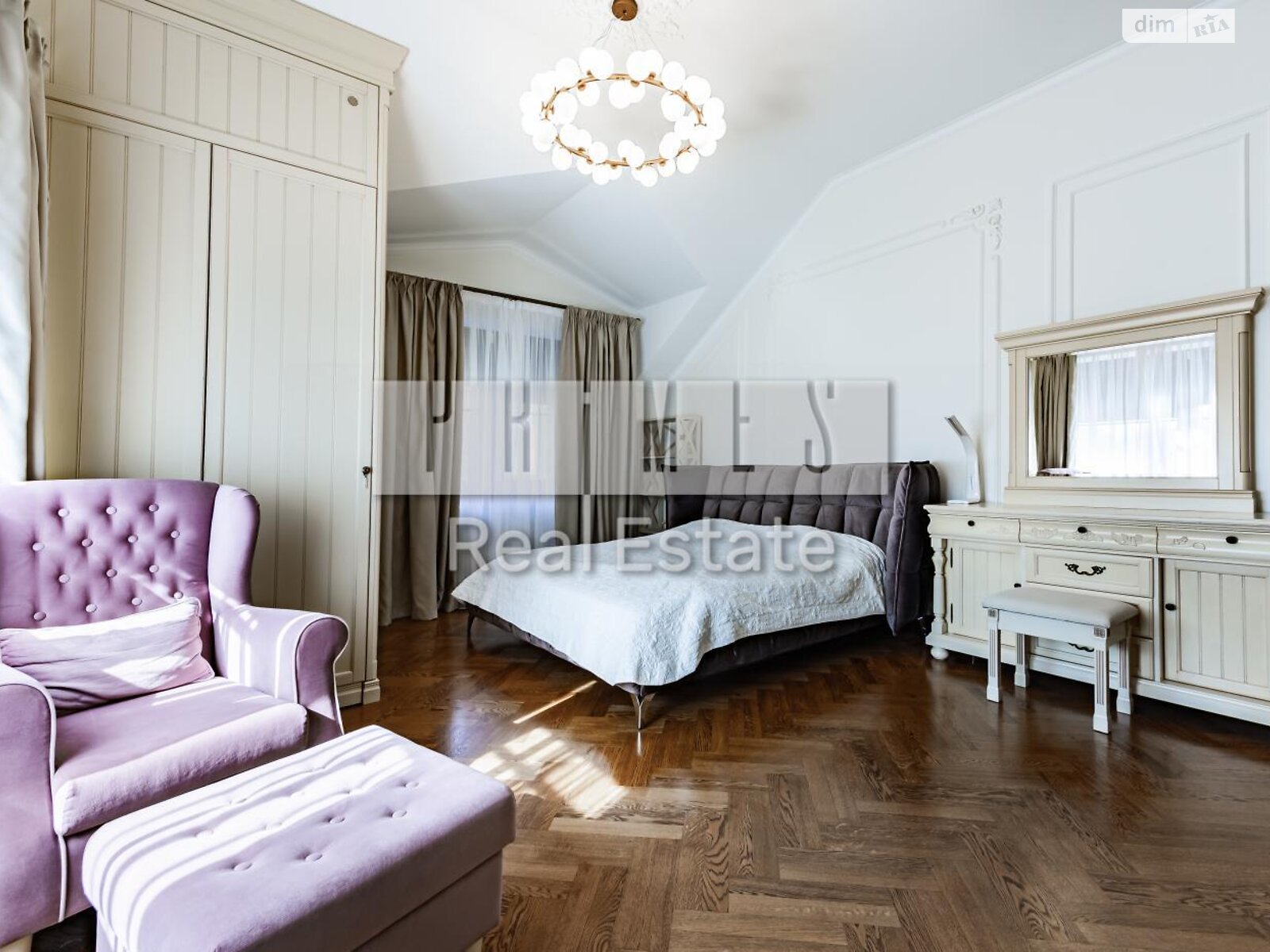 трехэтажный дом с верандой, 493.8 кв. м, кирпич. Продажа в Лесниках фото 1 трехэтажный дом с верандой, 493.8 кв. м, кирпич. Продажа в Лесниках фото 1