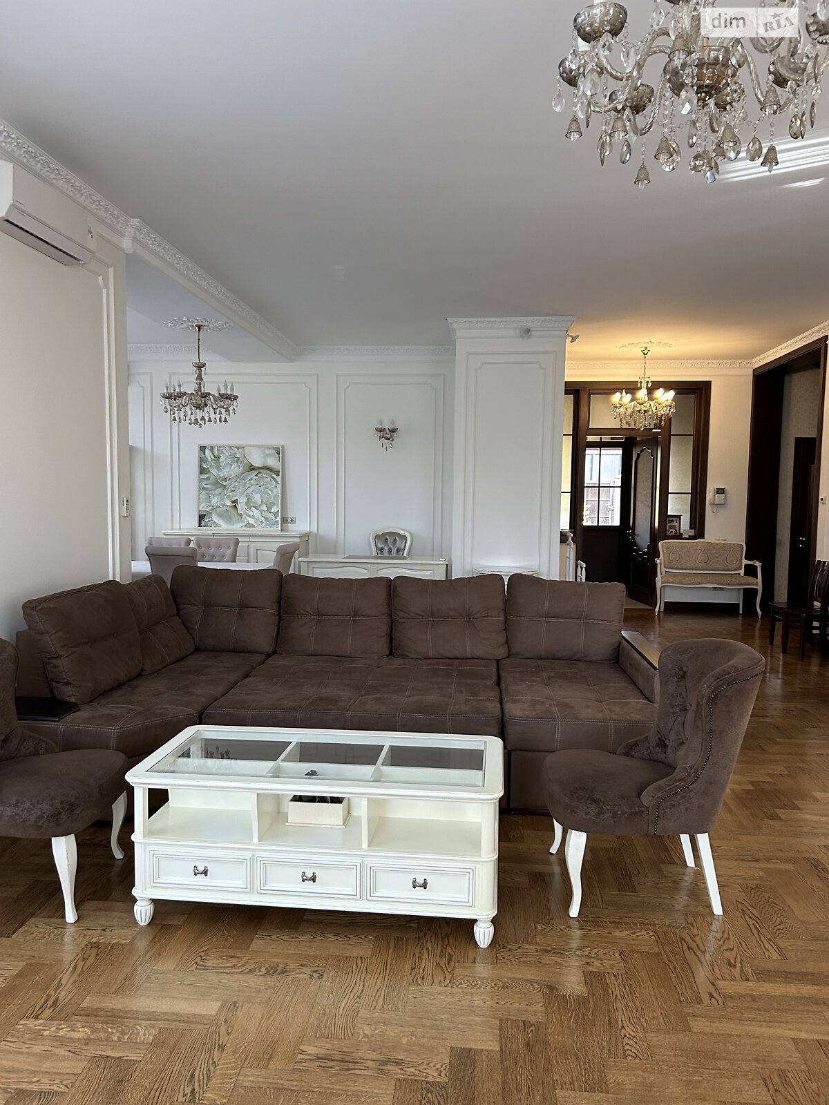 трехэтажный дом с гаражом, 493.8 кв. м, кирпич. Продажа в Лесниках фото 1 трехэтажный дом с гаражом, 493.8 кв. м, кирпич. Продажа в Лесниках фото 1