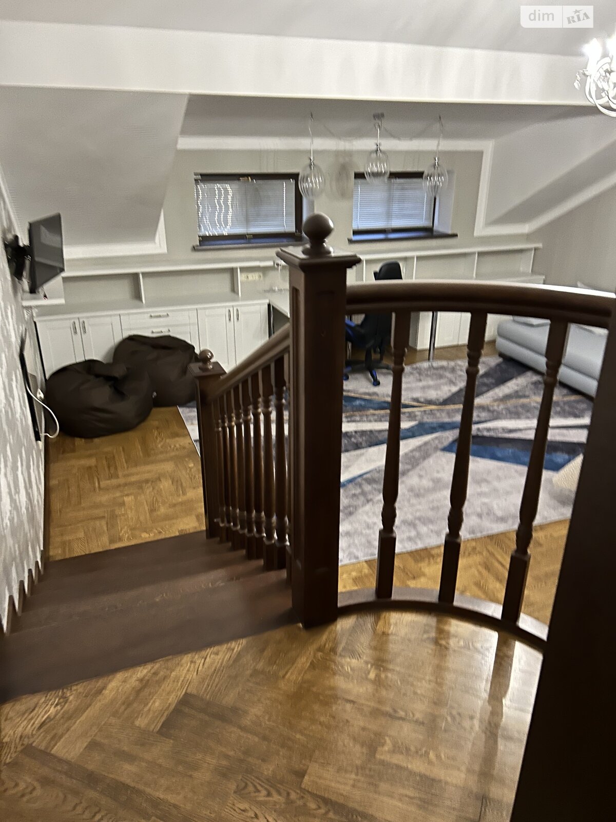 трехэтажный дом с гаражом, 493.8 кв. м, кирпич. Продажа в Лесниках фото 1 трехэтажный дом с гаражом, 493.8 кв. м, кирпич. Продажа в Лесниках фото 1