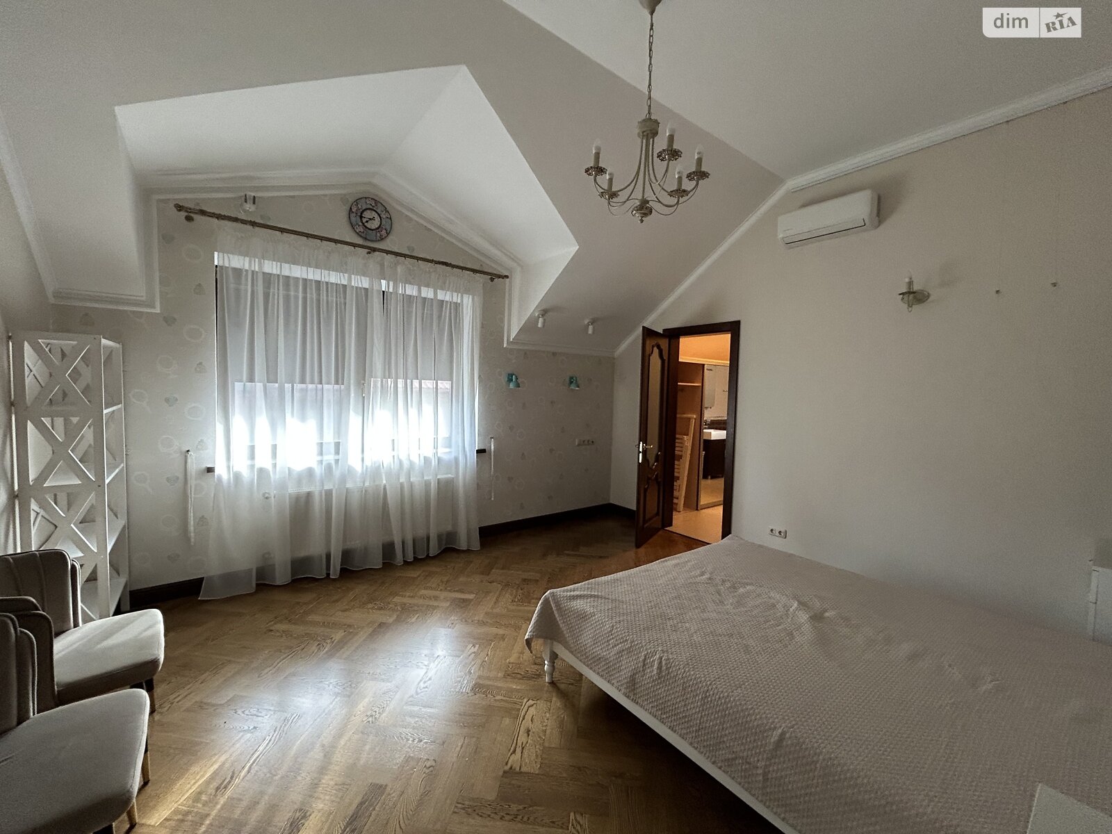 триповерховий будинок з гаражем, 493.8 кв. м, цегла. Продаж у Лісниках фото 1