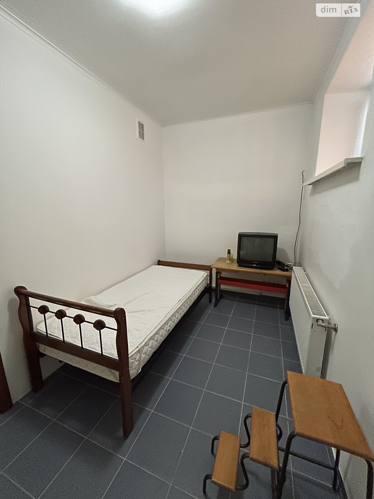 трехэтажный дом с гаражом, 493.8 кв. м, кирпич. Продажа в Лесниках фото 1 трехэтажный дом с гаражом, 493.8 кв. м, кирпич. Продажа в Лесниках фото 1