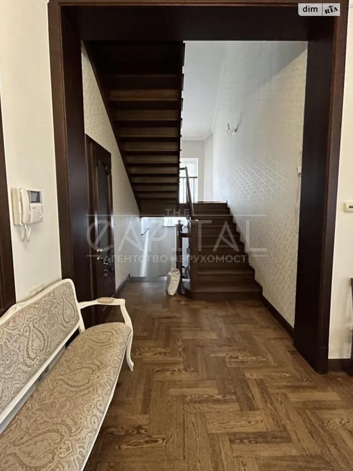 двухэтажный дом с гаражом, 495 кв. м, кирпич. Продажа в Лесниках фото 1 двухэтажный дом с гаражом, 495 кв. м, кирпич. Продажа в Лесниках фото 1