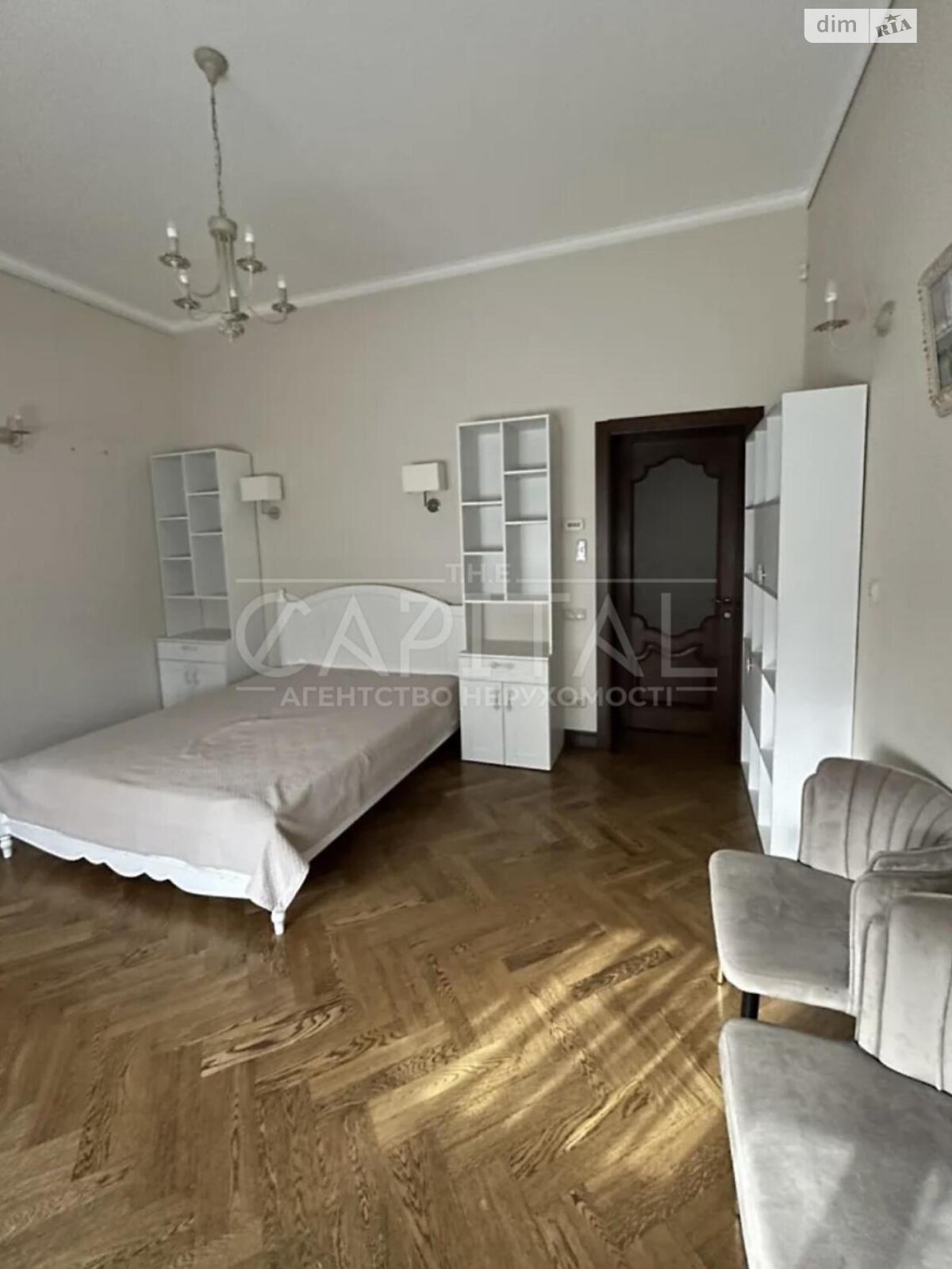 двухэтажный дом с гаражом, 495 кв. м, кирпич. Продажа в Лесниках фото 1 двухэтажный дом с гаражом, 495 кв. м, кирпич. Продажа в Лесниках фото 1