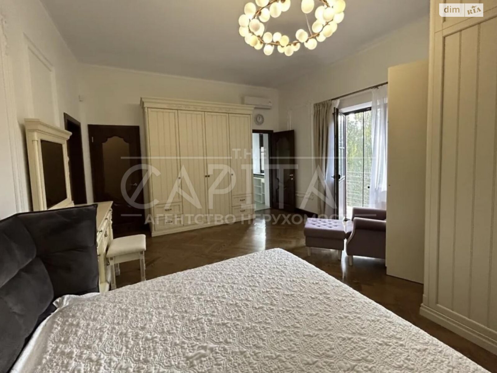 двухэтажный дом с гаражом, 495 кв. м, кирпич. Продажа в Лесниках фото 1 двухэтажный дом с гаражом, 495 кв. м, кирпич. Продажа в Лесниках фото 1