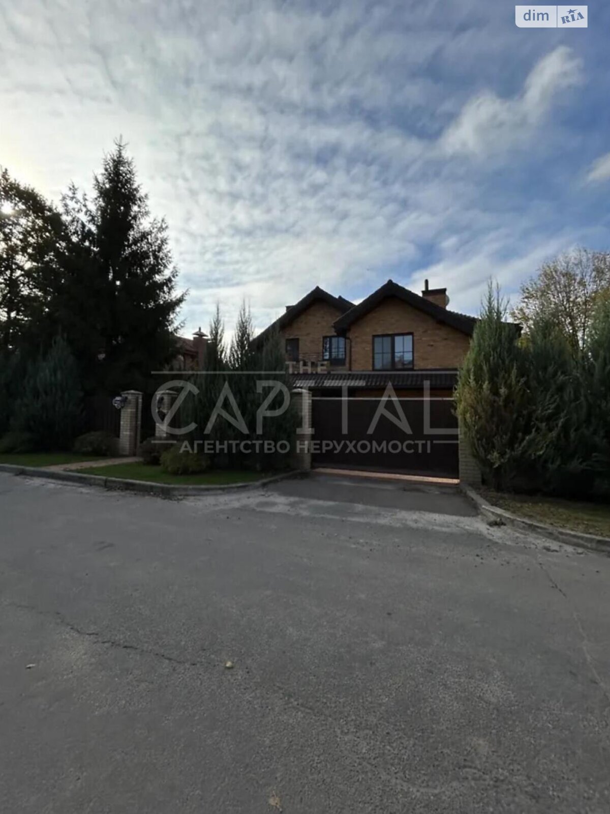 двухэтажный дом с гаражом, 495 кв. м, кирпич. Продажа в Лесниках фото 1 двухэтажный дом с гаражом, 495 кв. м, кирпич. Продажа в Лесниках фото 1