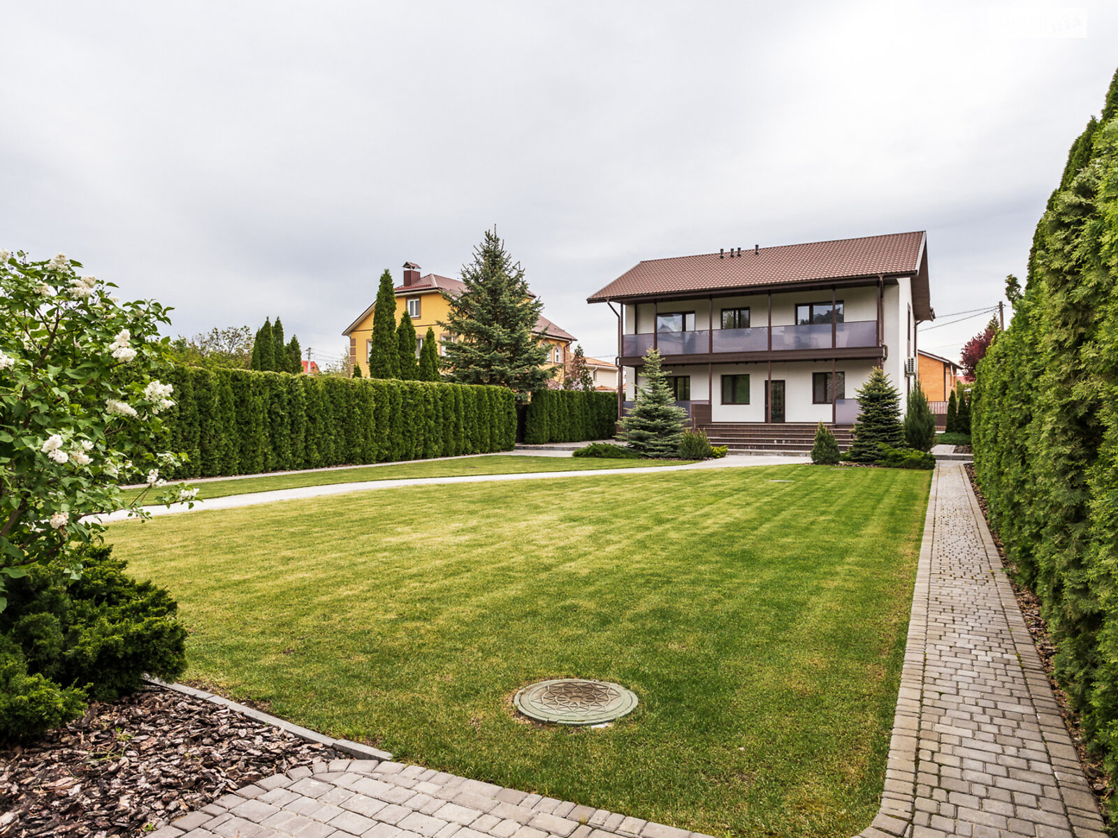 двоповерховий будинок, 390 кв. м, цегла. Продаж у Лісниках фото 1 двоповерховий будинок, 390 кв. м, цегла. Продаж у Лісниках фото 1