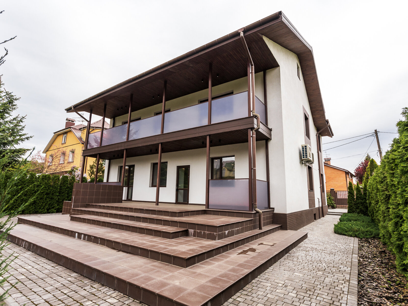 двоповерховий будинок, 390 кв. м, цегла. Продаж у Лісниках фото 1 двоповерховий будинок, 390 кв. м, цегла. Продаж у Лісниках фото 1