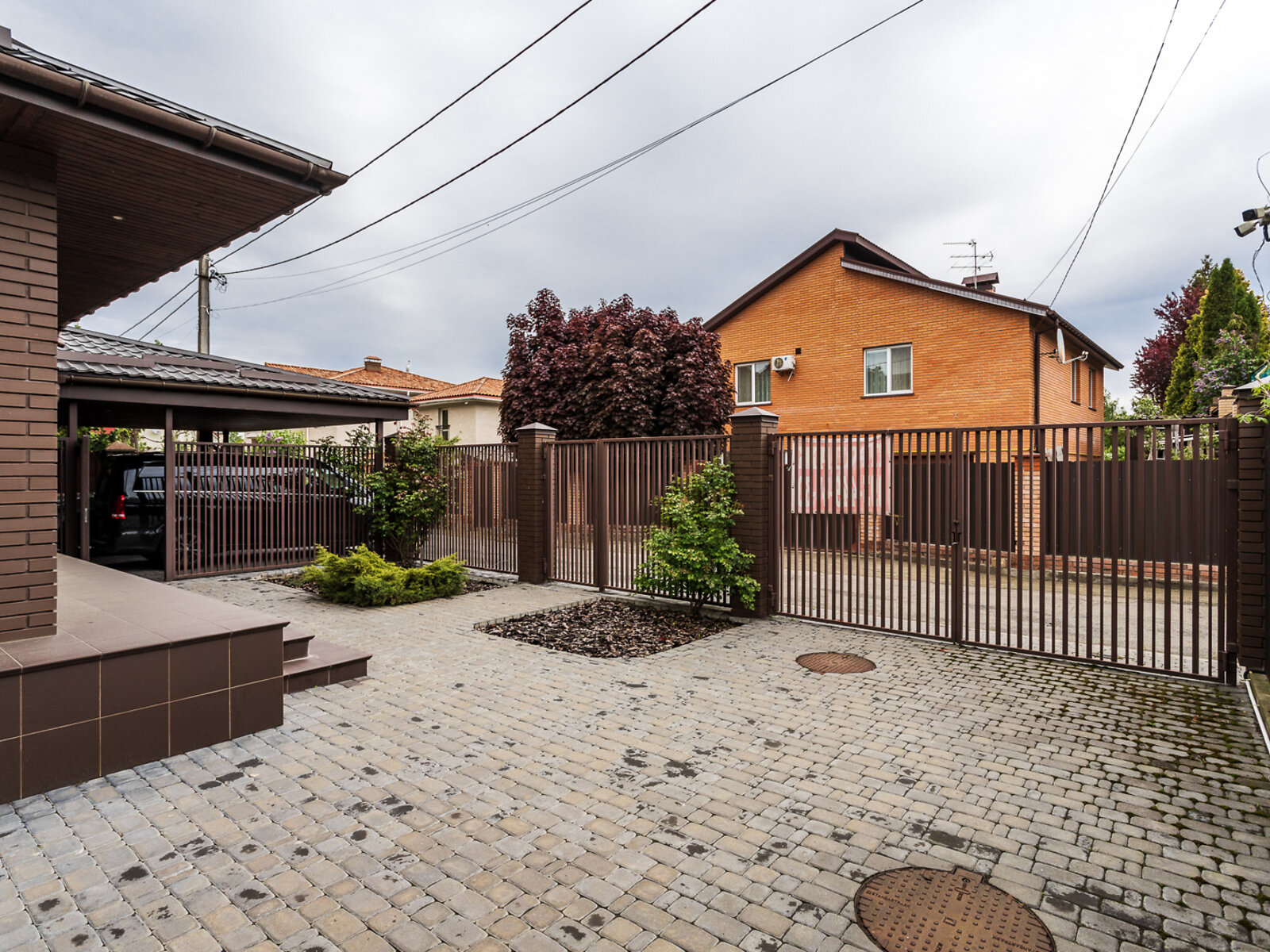 двоповерховий будинок, 390 кв. м, цегла. Продаж у Лісниках фото 1 двоповерховий будинок, 390 кв. м, цегла. Продаж у Лісниках фото 1