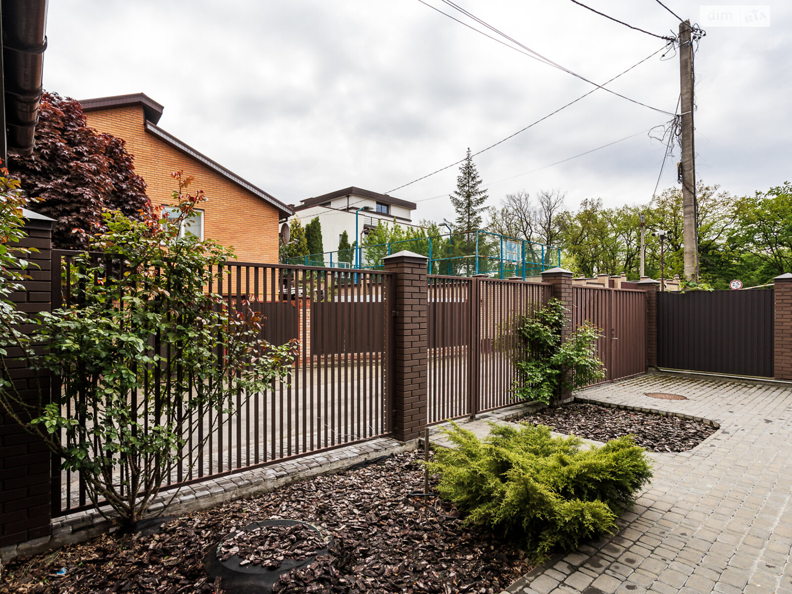 двоповерховий будинок, 390 кв. м, цегла. Продаж у Лісниках фото 1 двоповерховий будинок, 390 кв. м, цегла. Продаж у Лісниках фото 1