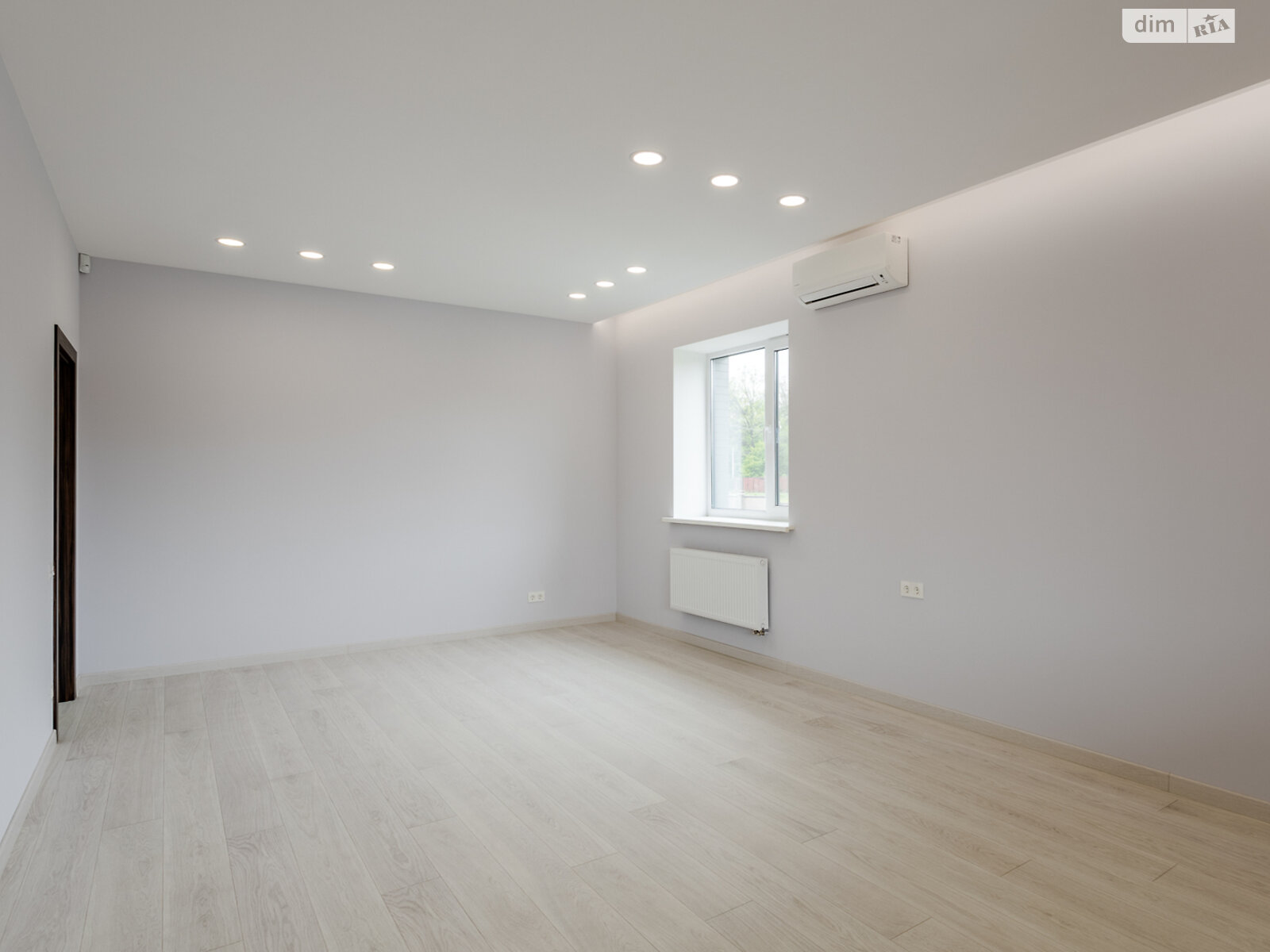 двоповерховий будинок, 390 кв. м, цегла. Продаж у Лісниках фото 1 двоповерховий будинок, 390 кв. м, цегла. Продаж у Лісниках фото 1