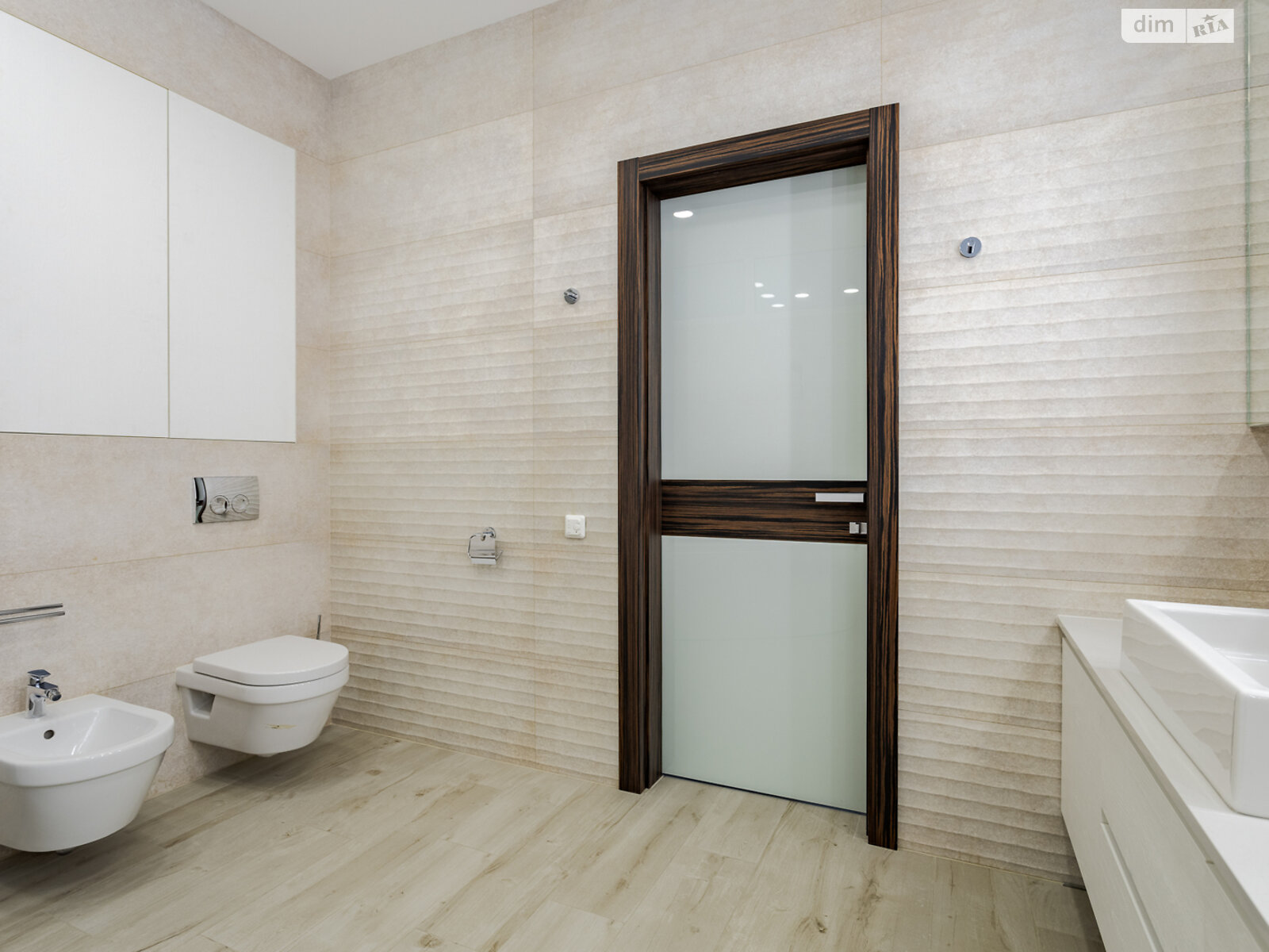 двоповерховий будинок, 390 кв. м, цегла. Продаж у Лісниках фото 1 двоповерховий будинок, 390 кв. м, цегла. Продаж у Лісниках фото 1