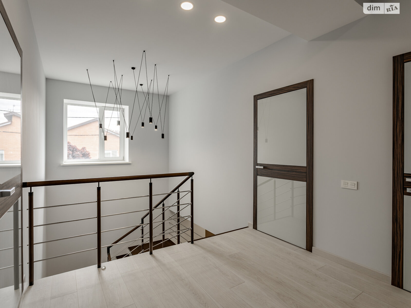 двоповерховий будинок, 390 кв. м, цегла. Продаж у Лісниках фото 1 двоповерховий будинок, 390 кв. м, цегла. Продаж у Лісниках фото 1