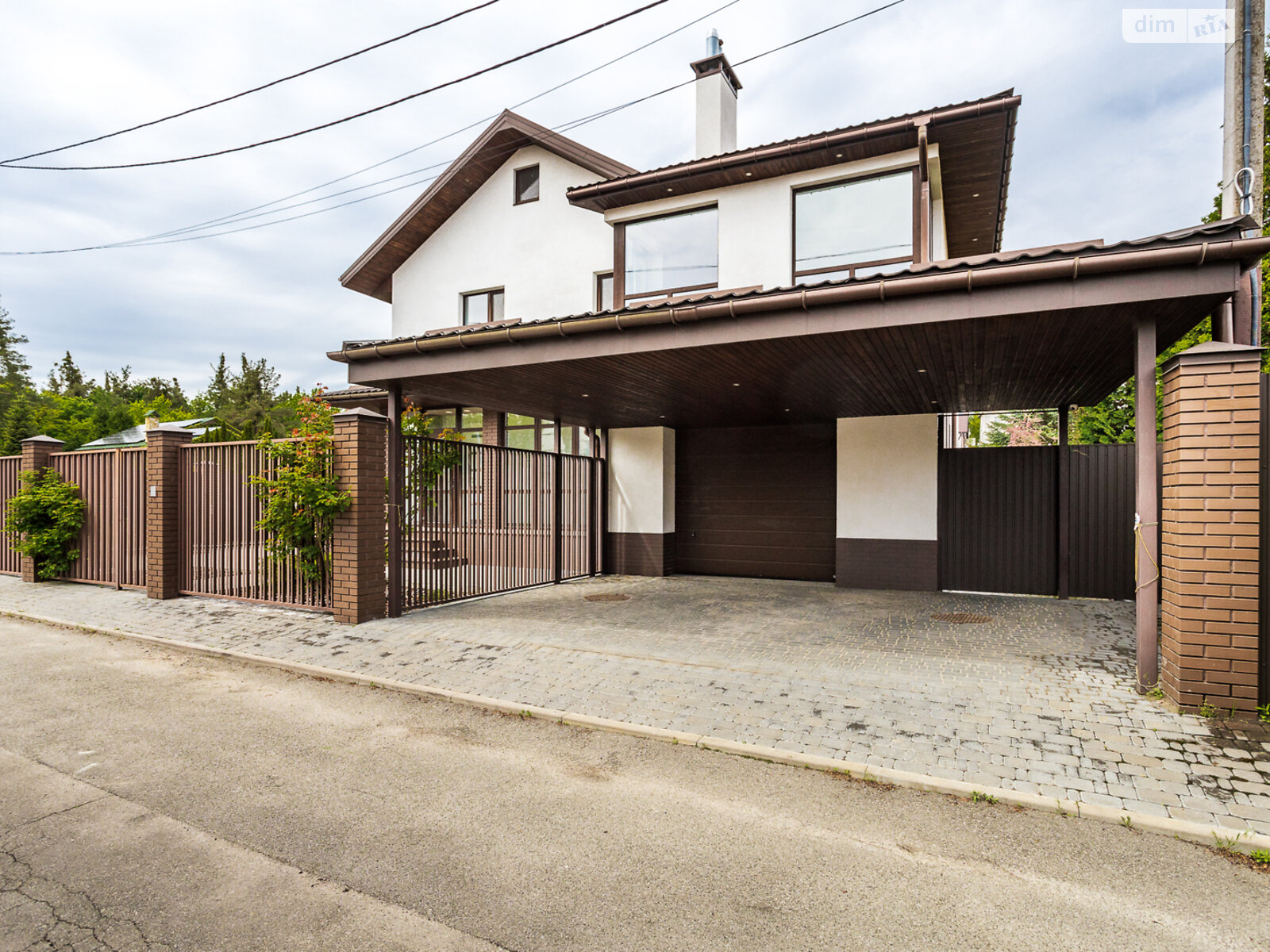 двоповерховий будинок, 390 кв. м, цегла. Продаж у Лісниках фото 1 двоповерховий будинок, 390 кв. м, цегла. Продаж у Лісниках фото 1