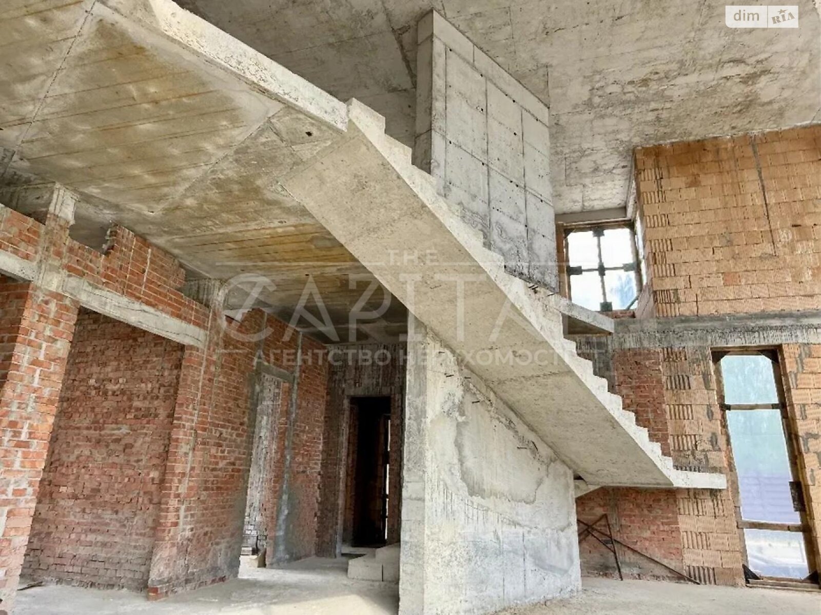 двухэтажный дом с гаражом, 300 кв. м, кирпич. Продажа в Лесниках фото 1 двухэтажный дом с гаражом, 300 кв. м, кирпич. Продажа в Лесниках фото 1