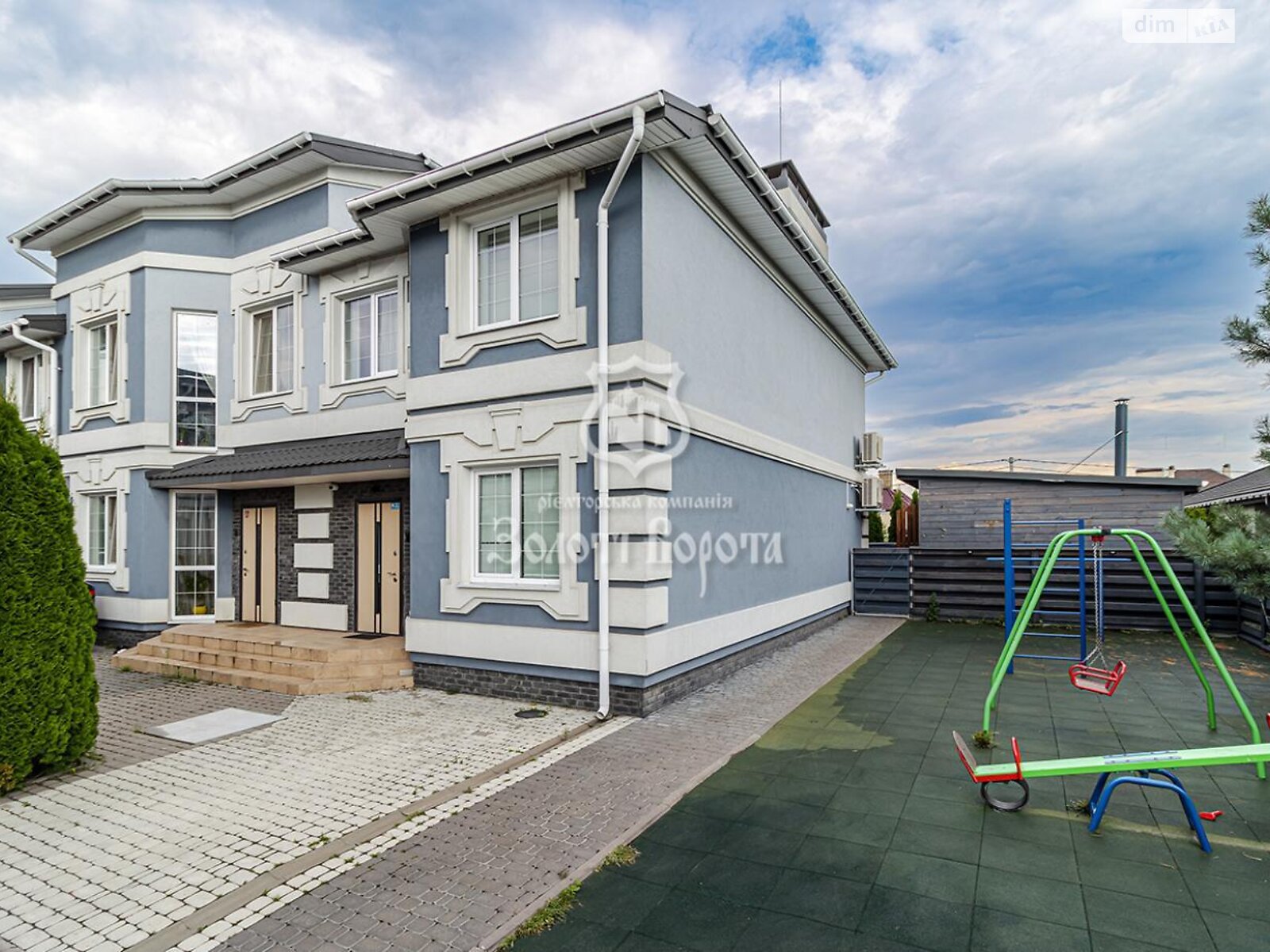 триповерховий будинок, 180 кв. м, кирпич. Продаж у Лісниках фото 1 триповерховий будинок, 180 кв. м, кирпич. Продаж у Лісниках фото 1