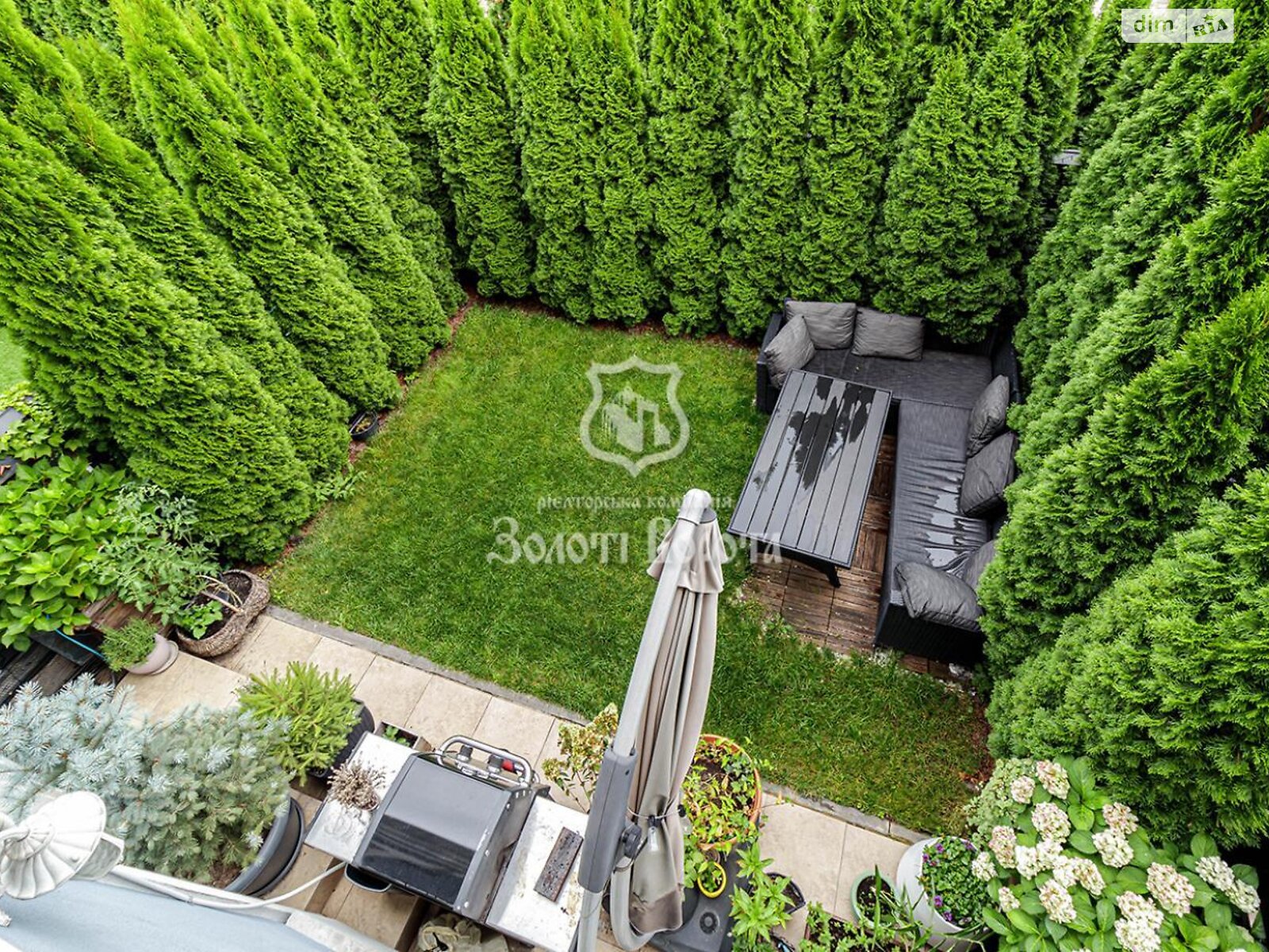 триповерховий будинок, 180 кв. м, кирпич. Продаж у Лісниках фото 1 триповерховий будинок, 180 кв. м, кирпич. Продаж у Лісниках фото 1