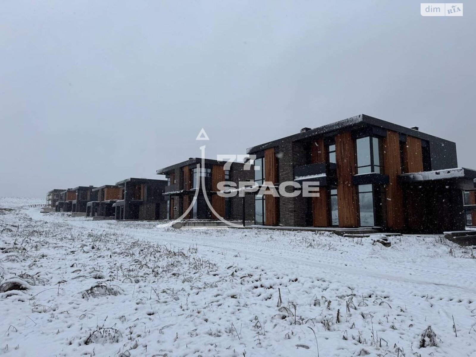 двухэтажный дом, 272 кв. м, кирпич. Продажа в Лесниках фото 1 двухэтажный дом, 272 кв. м, кирпич. Продажа в Лесниках фото 1