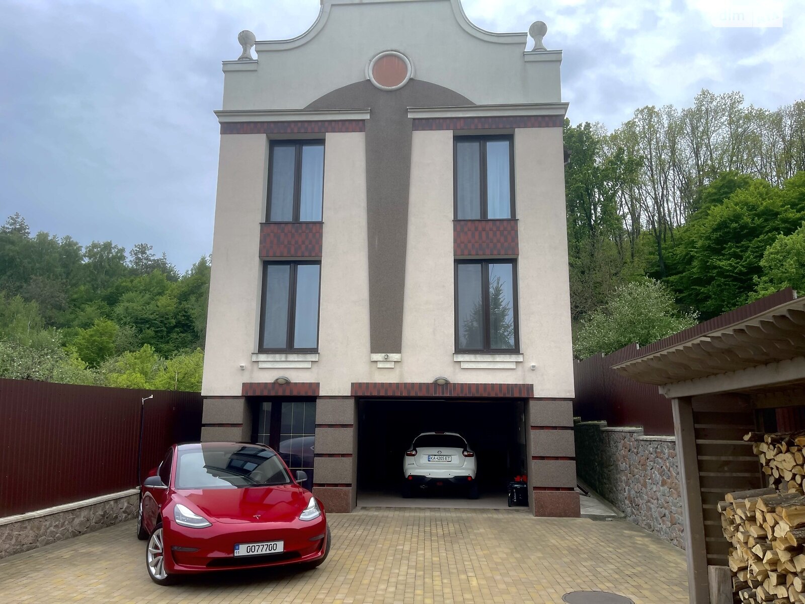двоповерховий будинок з гаражем, 298.5 кв. м, ракушняк. Продаж у Лісниках фото 1 двоповерховий будинок з гаражем, 298.5 кв. м, ракушняк. Продаж у Лісниках фото 1