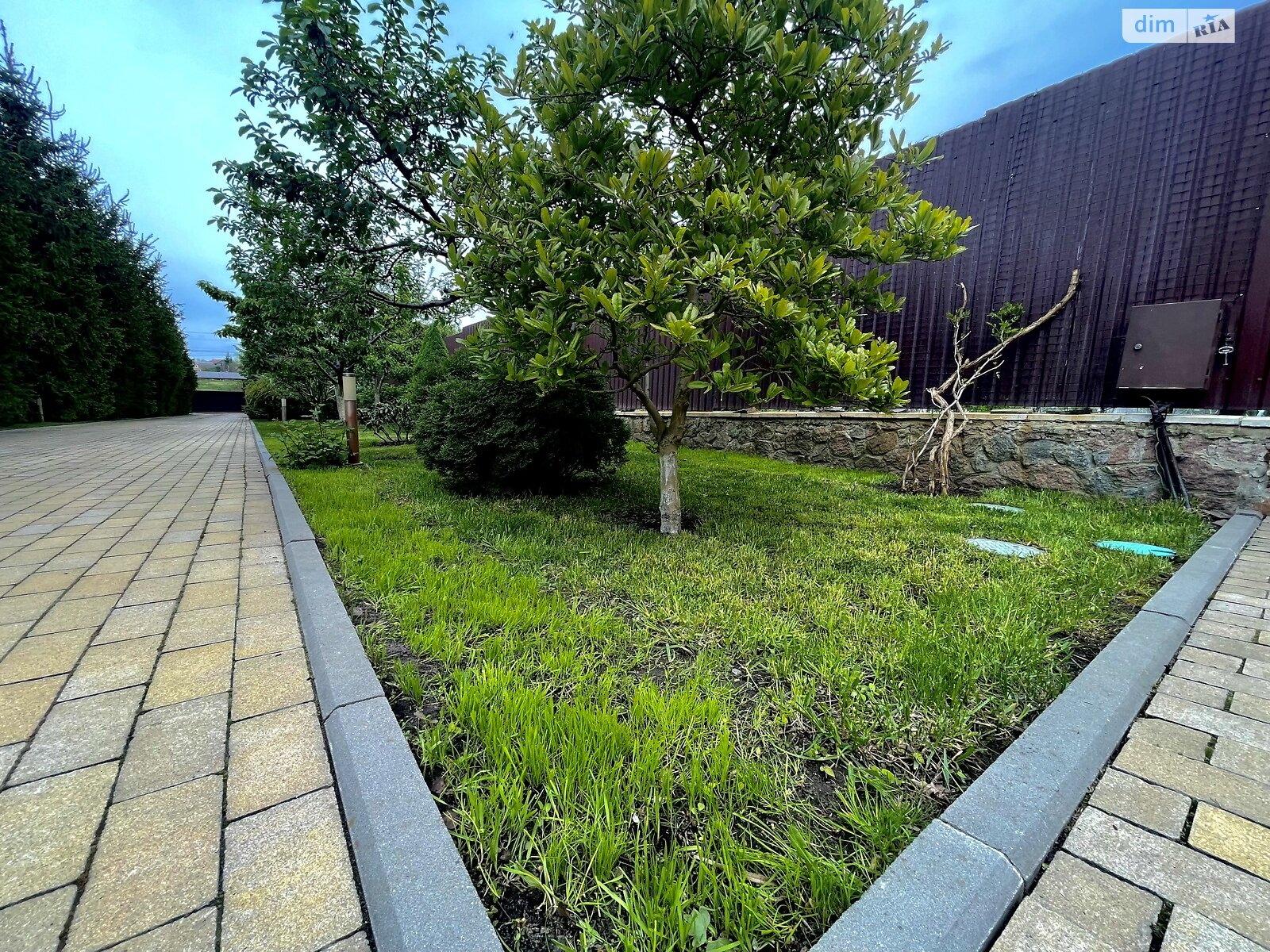 двоповерховий будинок з гаражем, 298.5 кв. м, ракушняк. Продаж у Лісниках фото 1 двоповерховий будинок з гаражем, 298.5 кв. м, ракушняк. Продаж у Лісниках фото 1