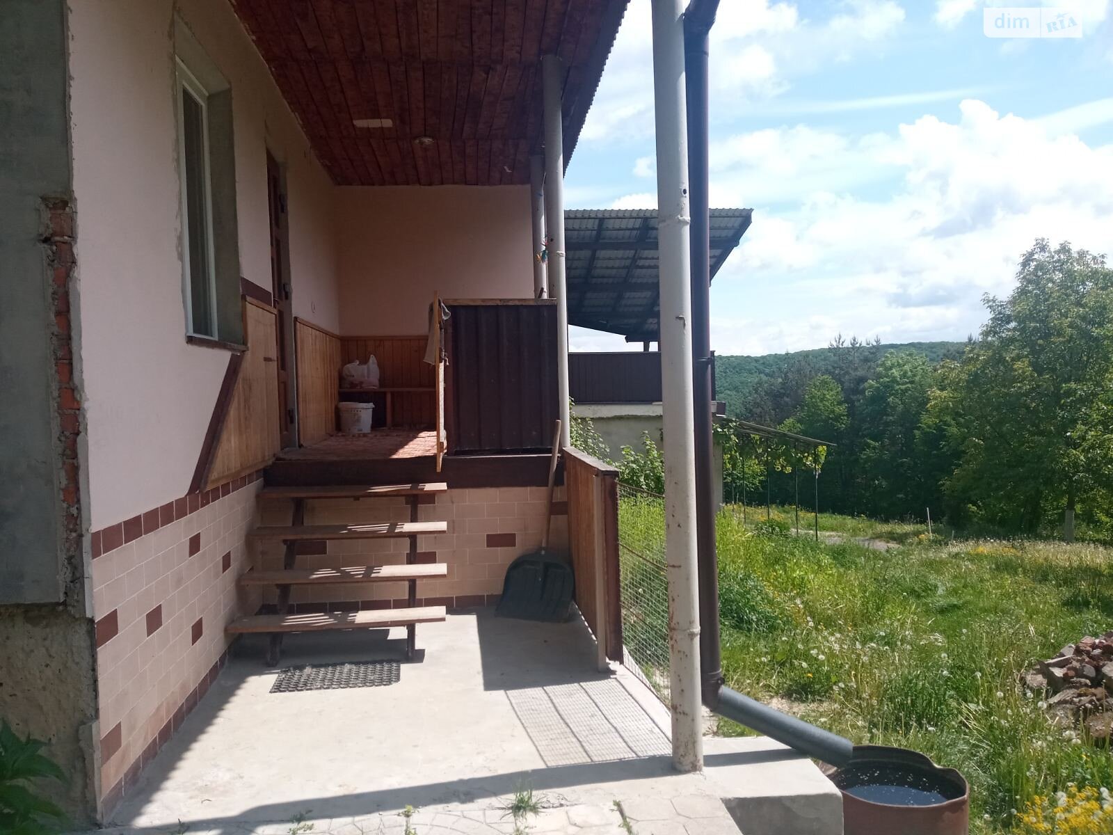 трехэтажный дом, 500 кв. м, кирпич. Продажа в Лесниках фото 1 трехэтажный дом, 500 кв. м, кирпич. Продажа в Лесниках фото 1