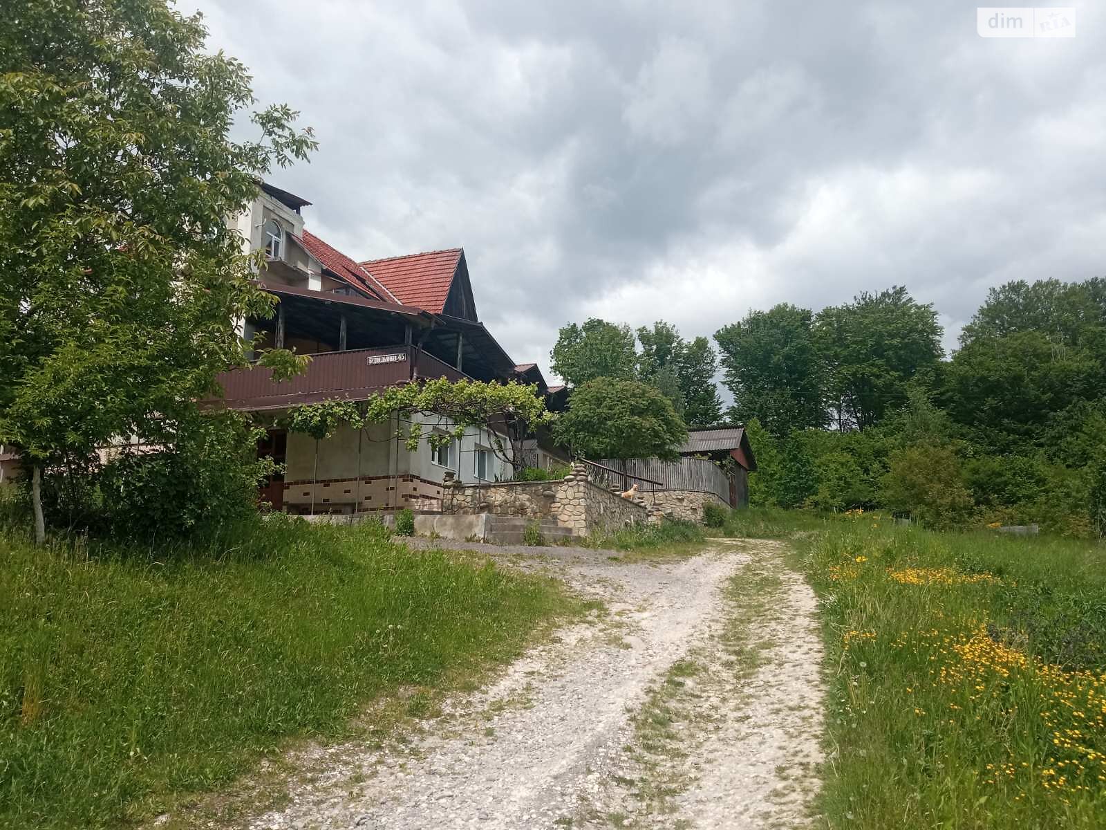 трехэтажный дом, 500 кв. м, кирпич. Продажа в Лесниках фото 1 трехэтажный дом, 500 кв. м, кирпич. Продажа в Лесниках фото 1