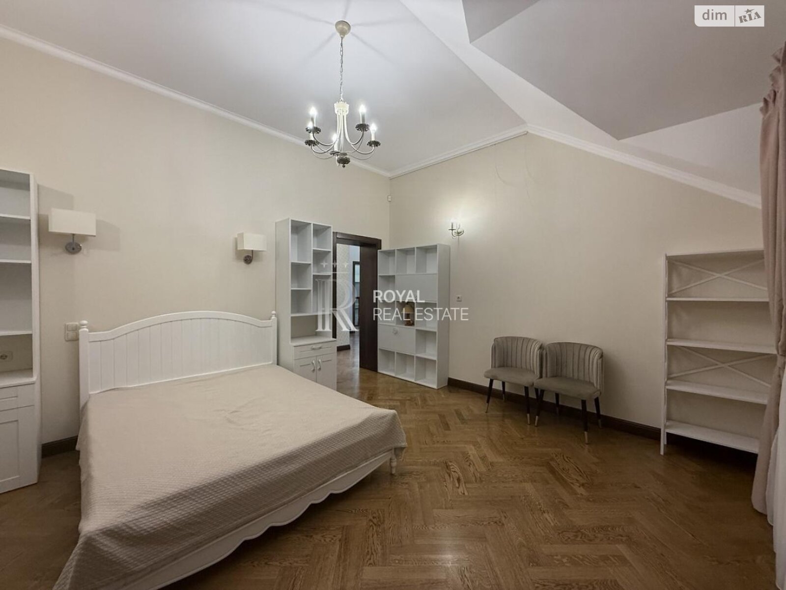 трехэтажный дом, 495 кв. м, кирпич. Продажа в Лесниках фото 1 трехэтажный дом, 495 кв. м, кирпич. Продажа в Лесниках фото 1