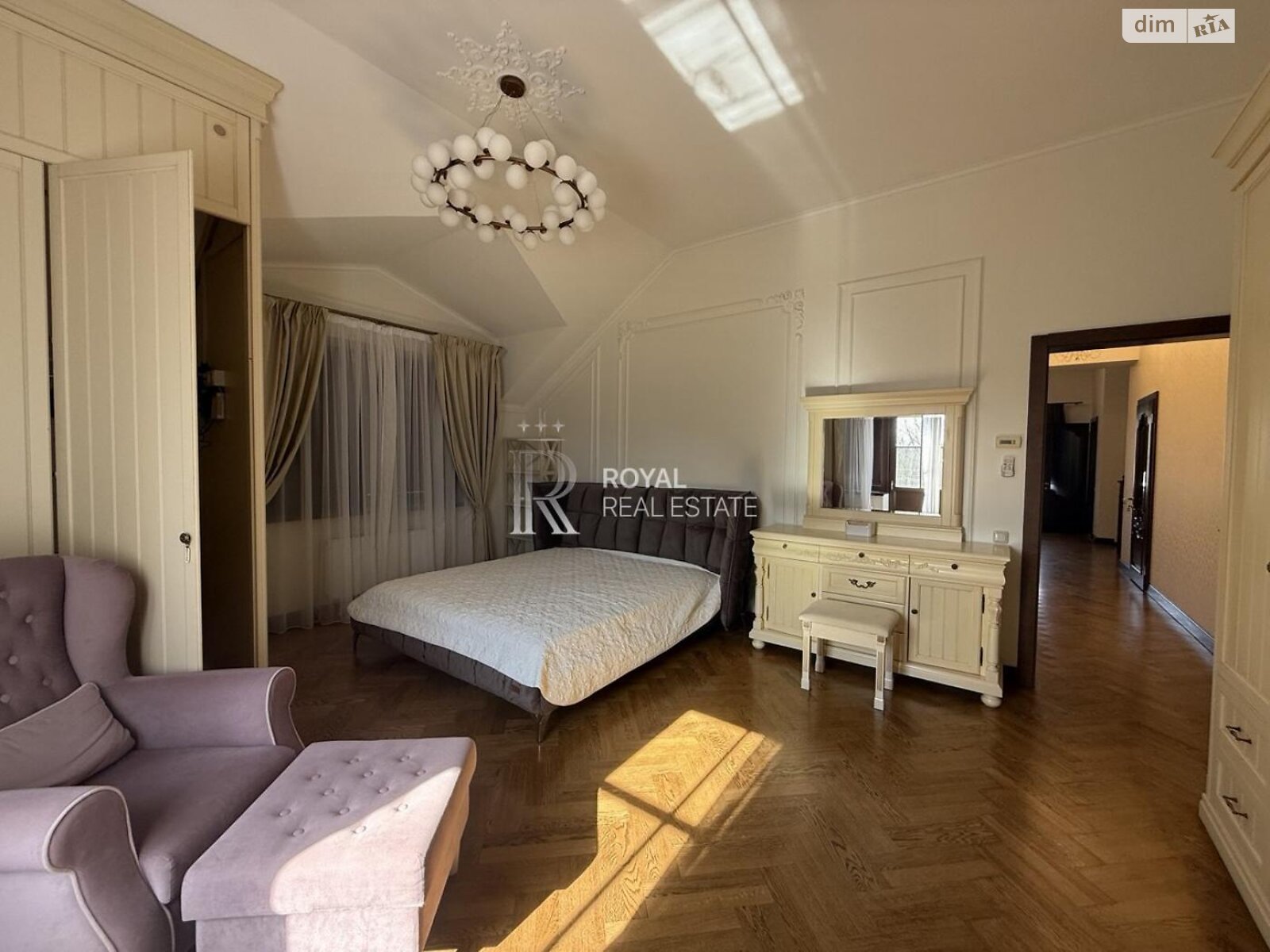 трехэтажный дом, 495 кв. м, кирпич. Продажа в Лесниках фото 1 трехэтажный дом, 495 кв. м, кирпич. Продажа в Лесниках фото 1