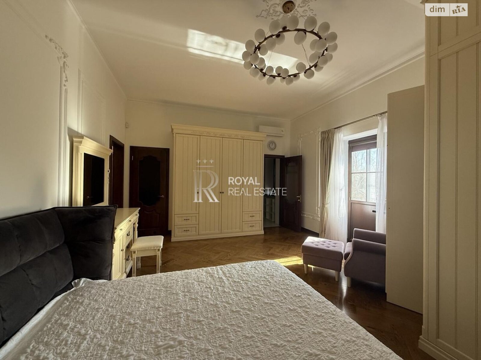 трехэтажный дом, 495 кв. м, кирпич. Продажа в Лесниках фото 1 трехэтажный дом, 495 кв. м, кирпич. Продажа в Лесниках фото 1