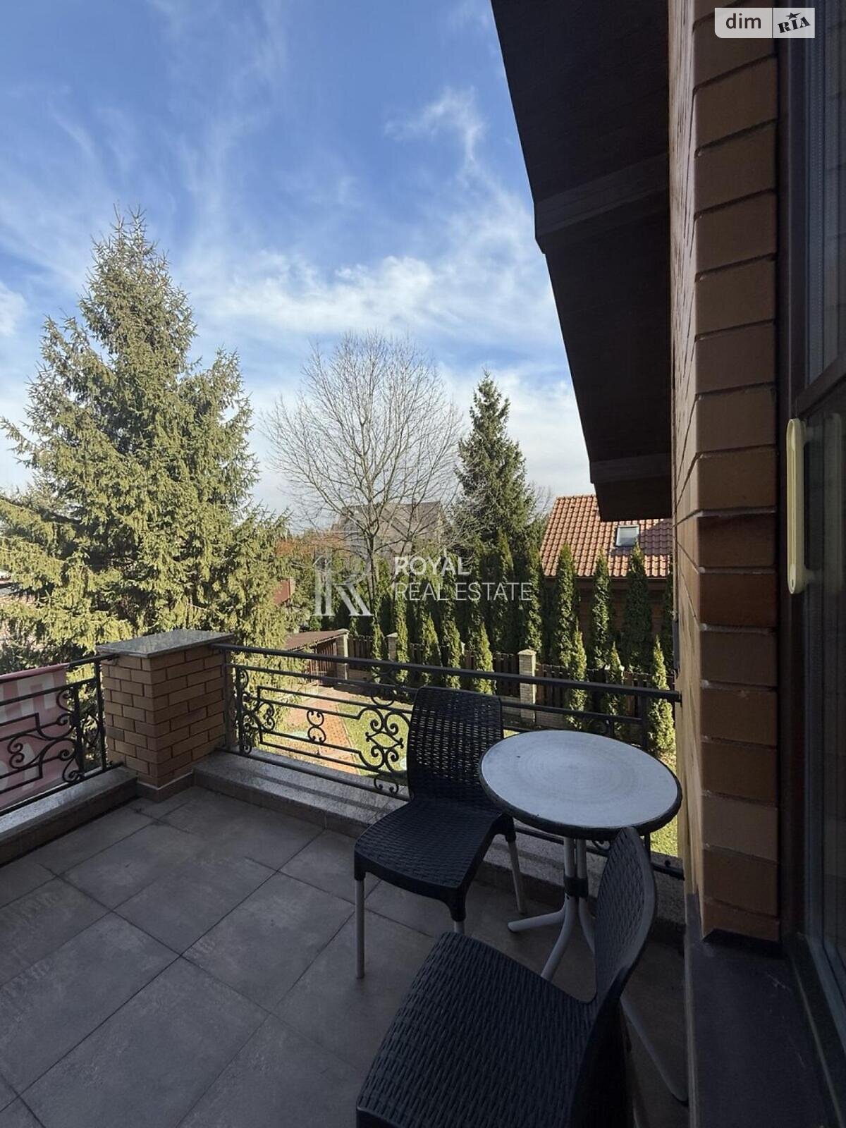 трехэтажный дом, 495 кв. м, кирпич. Продажа в Лесниках фото 1 трехэтажный дом, 495 кв. м, кирпич. Продажа в Лесниках фото 1