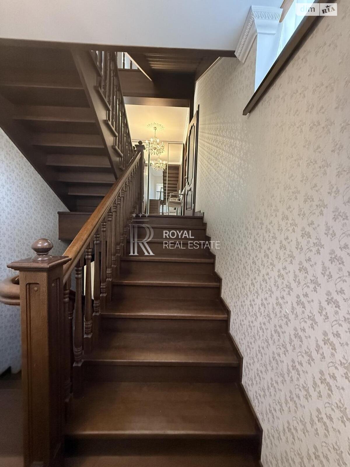 трехэтажный дом, 495 кв. м, кирпич. Продажа в Лесниках фото 1 трехэтажный дом, 495 кв. м, кирпич. Продажа в Лесниках фото 1