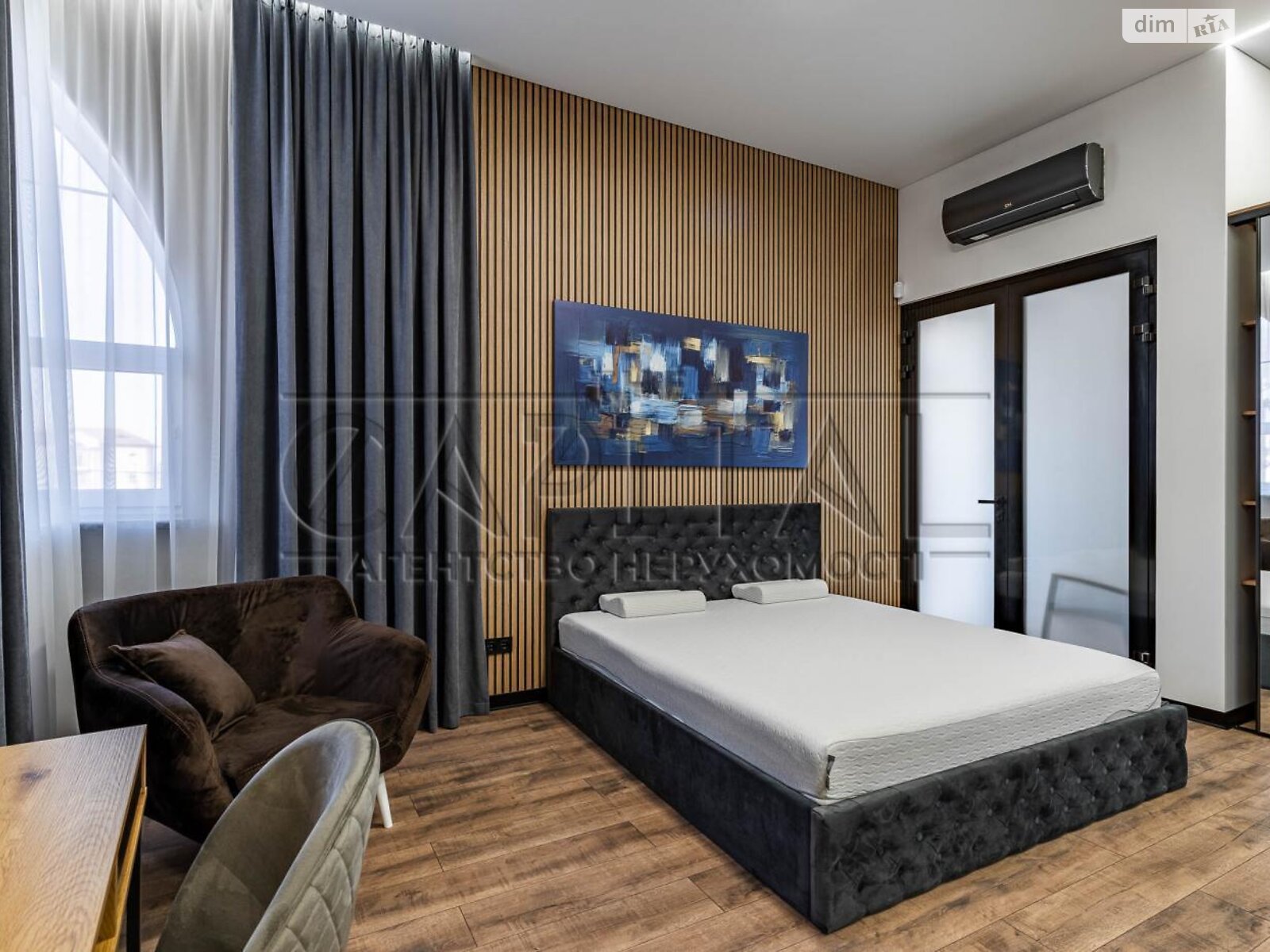 трехэтажный дом с гаражом, 500 кв. м, кирпич. Продажа в Лесниках фото 1 трехэтажный дом с гаражом, 500 кв. м, кирпич. Продажа в Лесниках фото 1