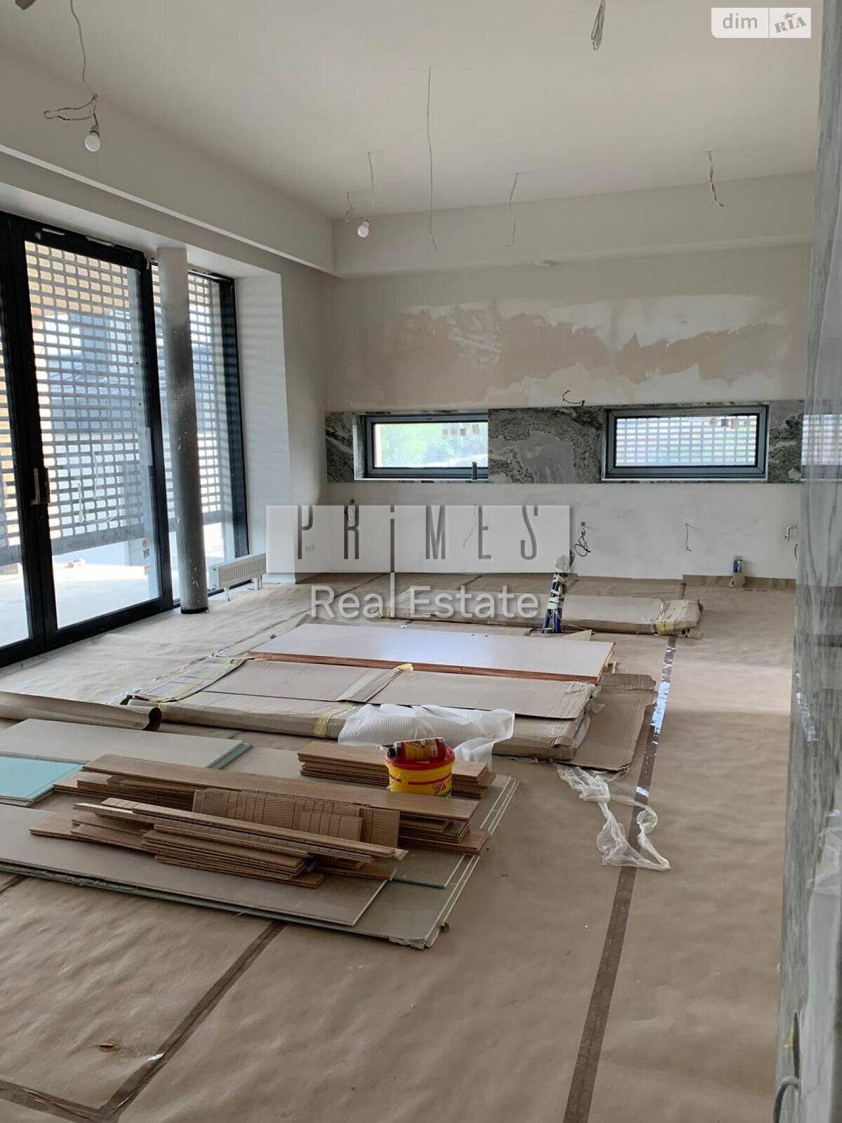 триповерховий будинок з верандою, 498.9 кв. м, термоблок. Продаж у Лісниках фото 1