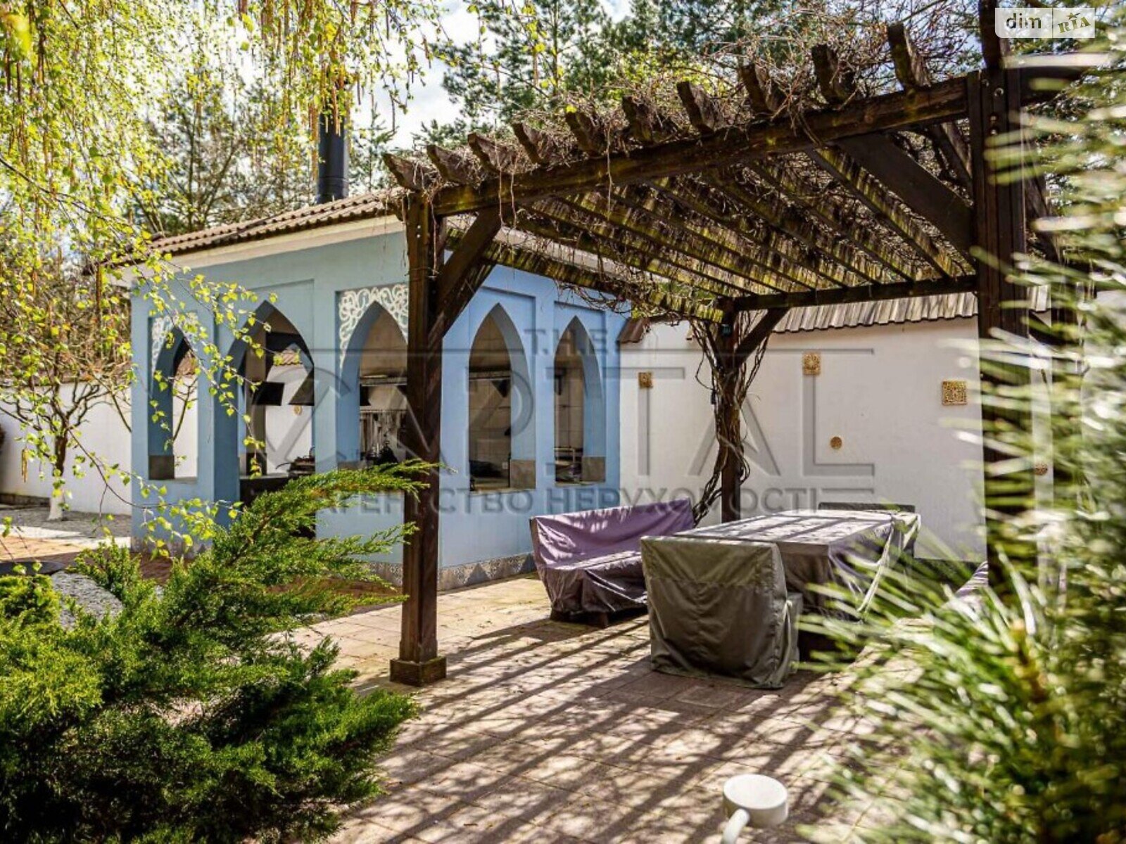 триповерховий будинок, 627 кв. м, цегла. Продаж у Лісне фото 1 триповерховий будинок, 627 кв. м, цегла. Продаж у Лісне фото 1