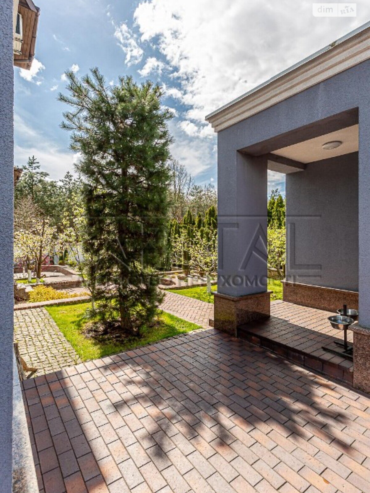 триповерховий будинок, 627 кв. м, цегла. Продаж у Лісне фото 1 триповерховий будинок, 627 кв. м, цегла. Продаж у Лісне фото 1