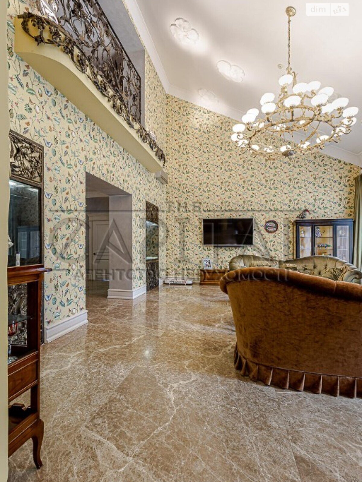 триповерховий будинок, 627 кв. м, цегла. Продаж у Лісне фото 1 триповерховий будинок, 627 кв. м, цегла. Продаж у Лісне фото 1