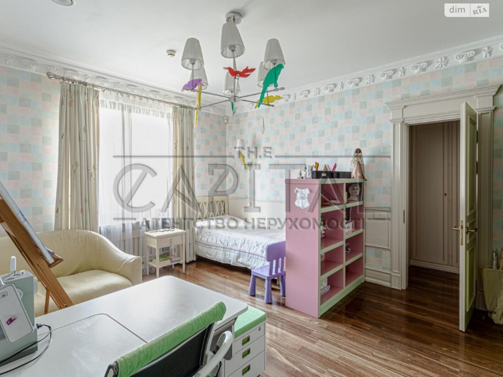 трехэтажный дом, 627 кв. м, кирпич. Продажа в Лесном фото 1