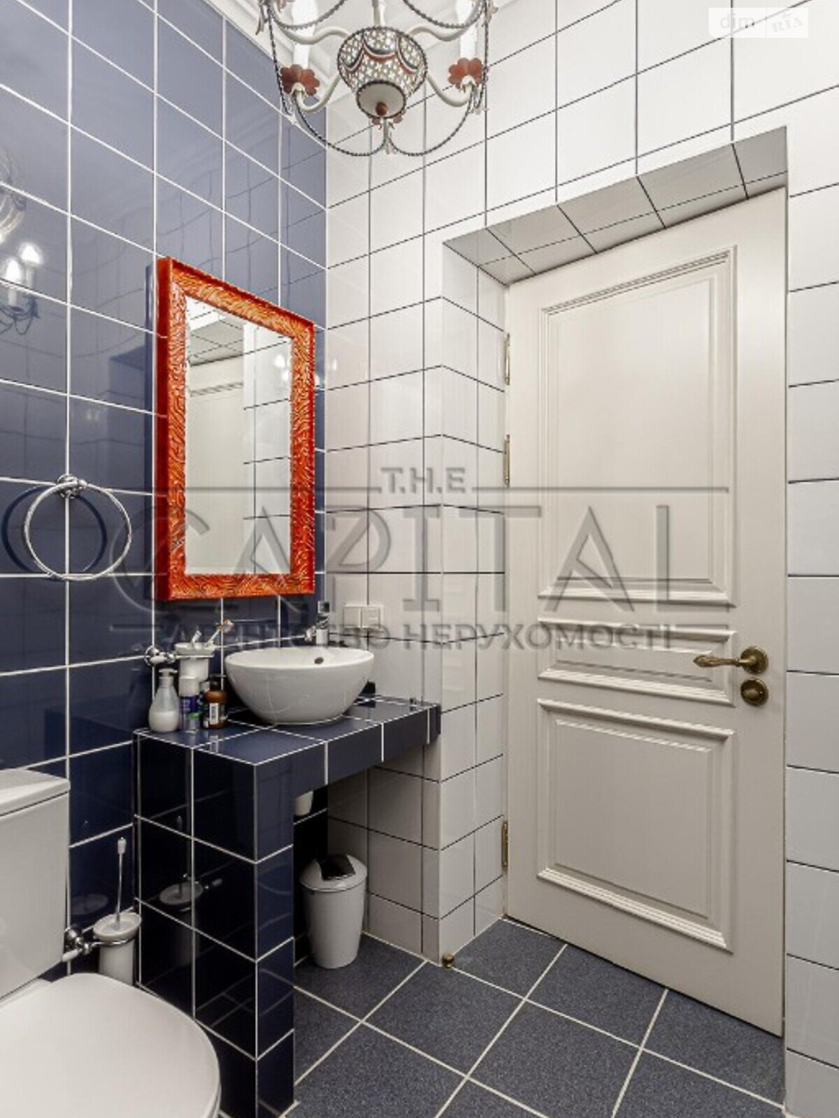 триповерховий будинок, 627 кв. м, цегла. Продаж у Лісне фото 1 триповерховий будинок, 627 кв. м, цегла. Продаж у Лісне фото 1