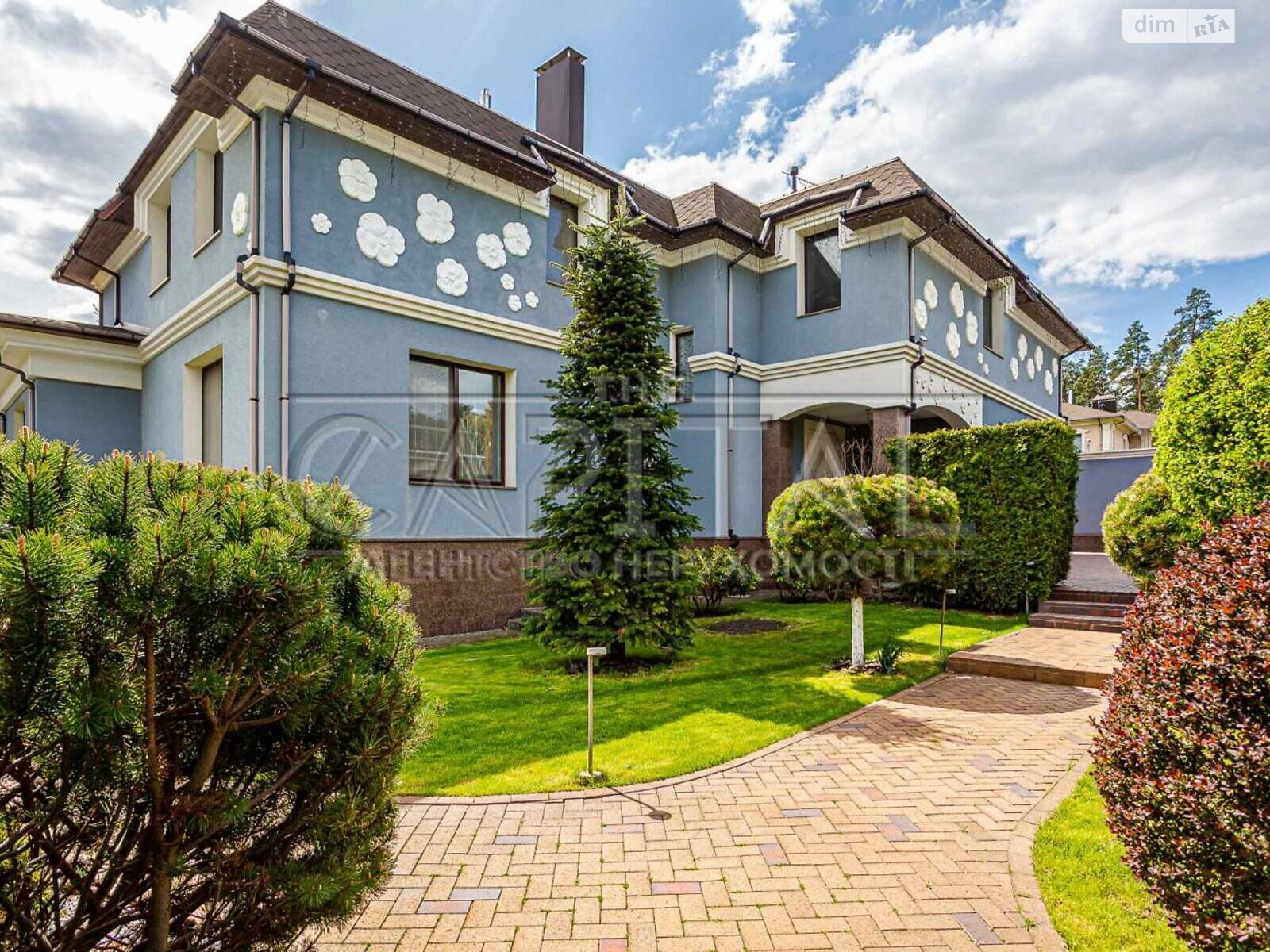 трехэтажный дом беседка, 627 кв. м, кирпич. Продажа в Лесном фото 1