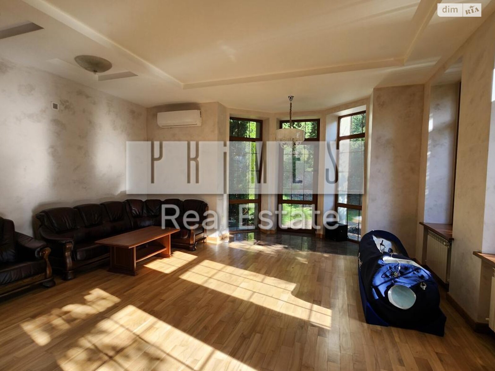 двоповерховий будинок з верандою, 598.7 кв. м, цегла. Продаж у Шпитьках фото 1 двоповерховий будинок з верандою, 598.7 кв. м, цегла. Продаж у Шпитьках фото 1
