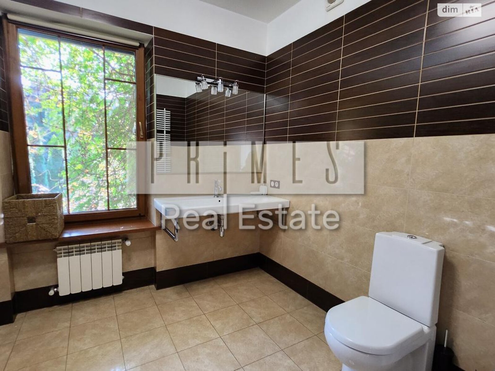 двоповерховий будинок з верандою, 598.7 кв. м, цегла. Продаж у Шпитьках фото 1 двоповерховий будинок з верандою, 598.7 кв. м, цегла. Продаж у Шпитьках фото 1