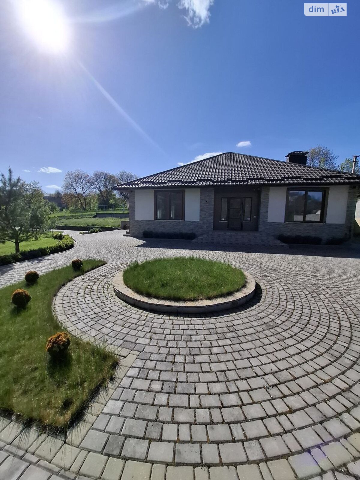 одноэтажный дом с гаражом, 146 кв. м, кирпич. Продажа в Лесовых Гриновцах фото 1 одноэтажный дом с гаражом, 146 кв. м, кирпич. Продажа в Лесовых Гриновцах фото 1