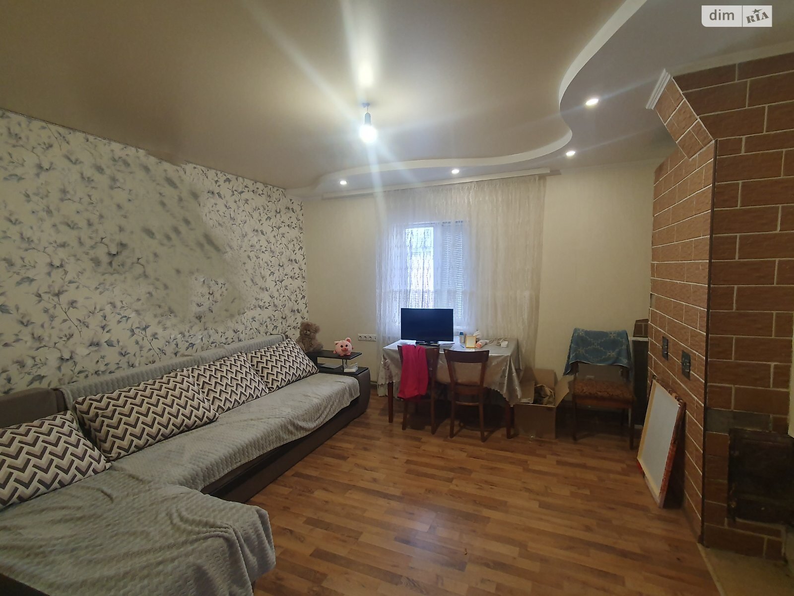 одноэтажный дом с гаражом, 64 кв. м, кирпич. Продажа в Летичеве фото 1