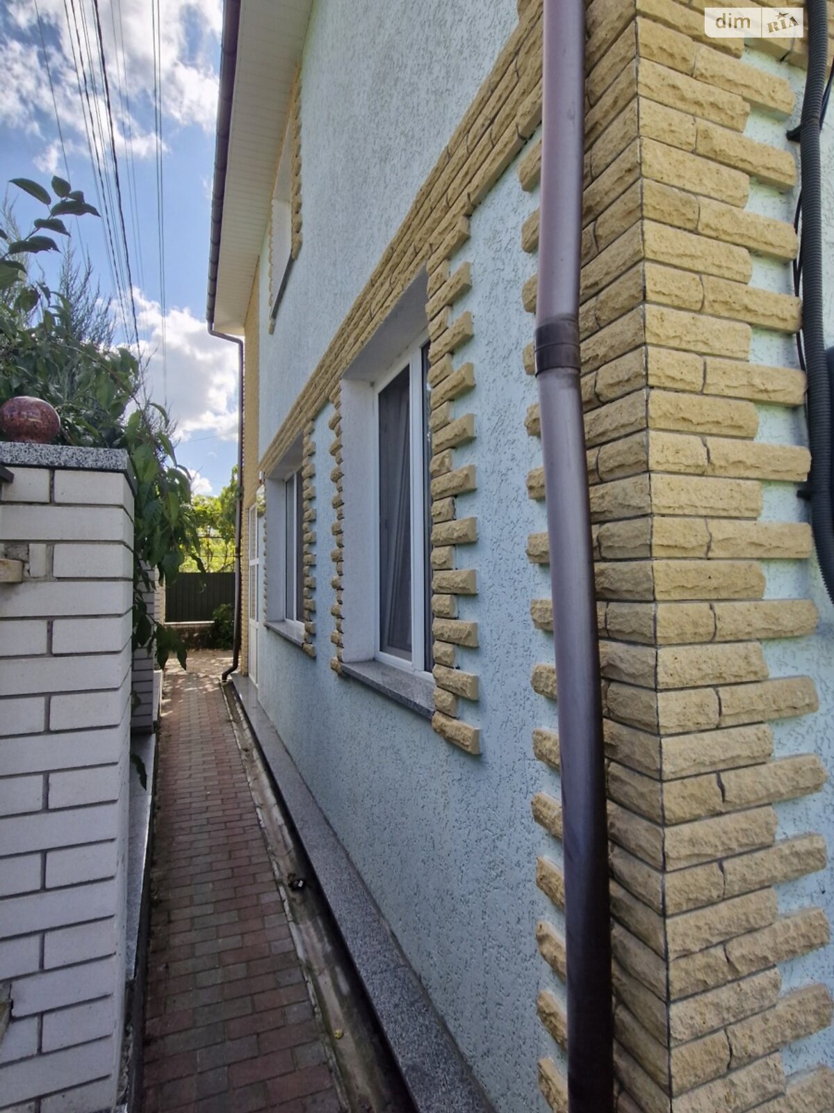 одноэтажный дом с балконом, 109.1 кв. м, кирпич. Продажа в Левкове фото 1 одноэтажный дом с балконом, 109.1 кв. м, кирпич. Продажа в Левкове фото 1